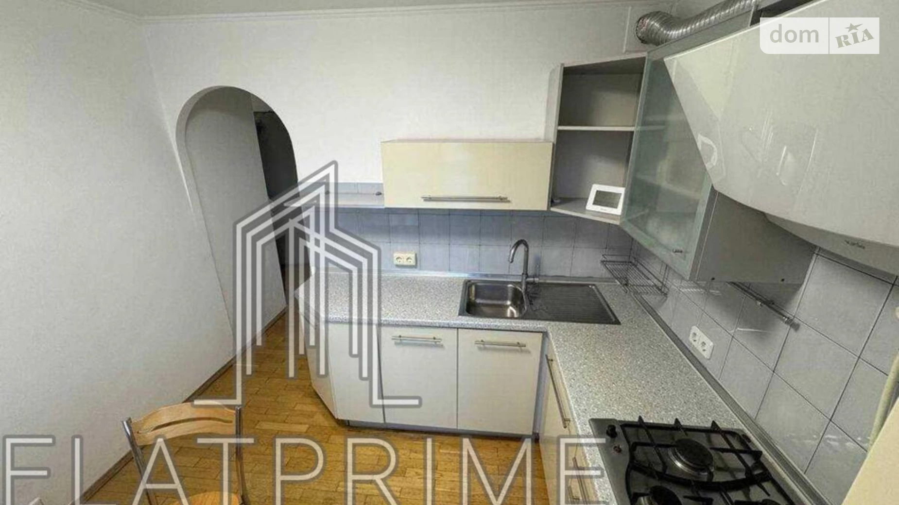 Продается 2-комнатная квартира 44 кв. м в Киеве, ул. Князя Романа Мстиславича(Генерала Жмаченко), 16 - фото 2