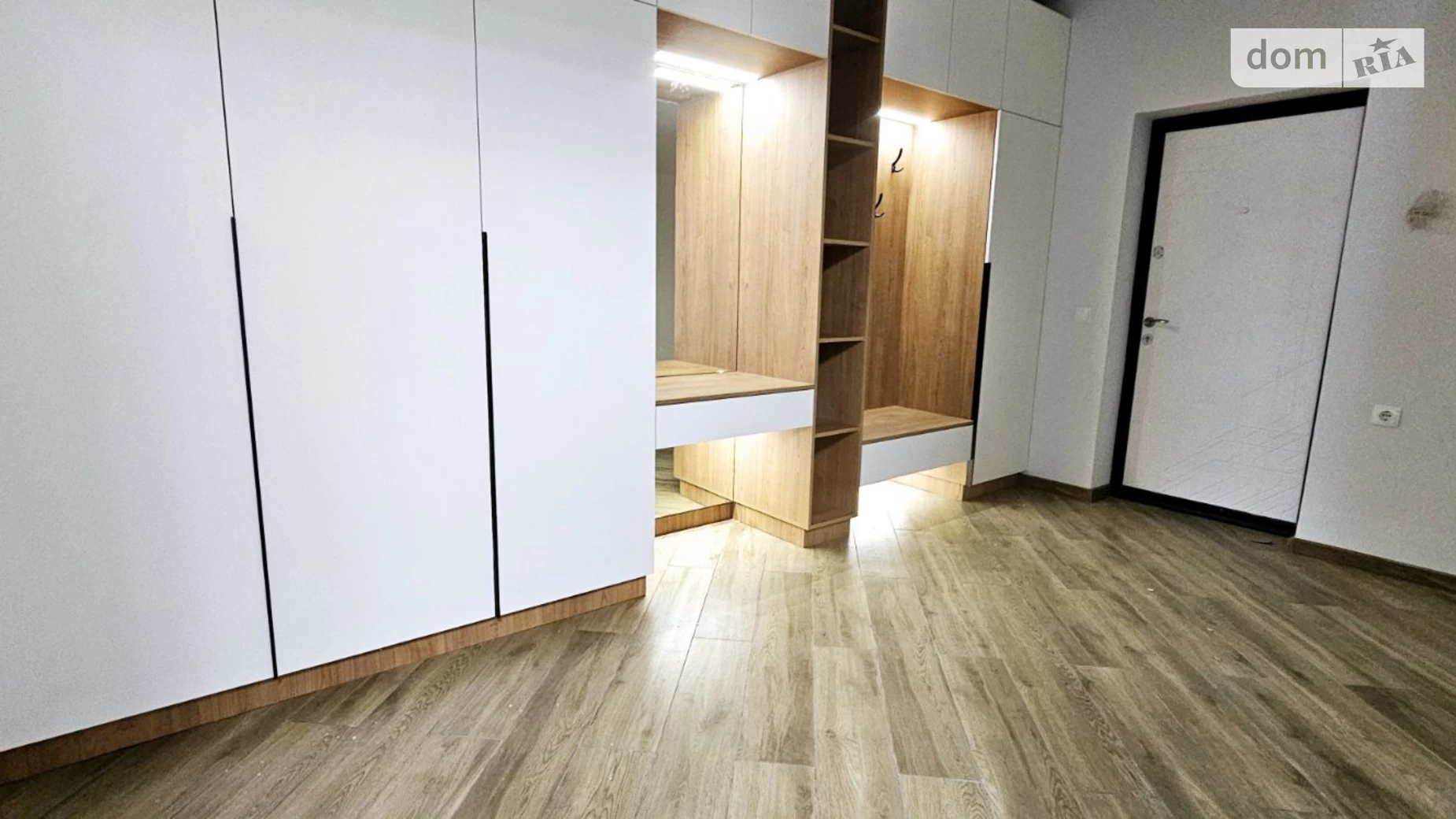 Продается 2-комнатная квартира 50 кв. м в Ровно, ул. Соборная, 364В - фото 4
