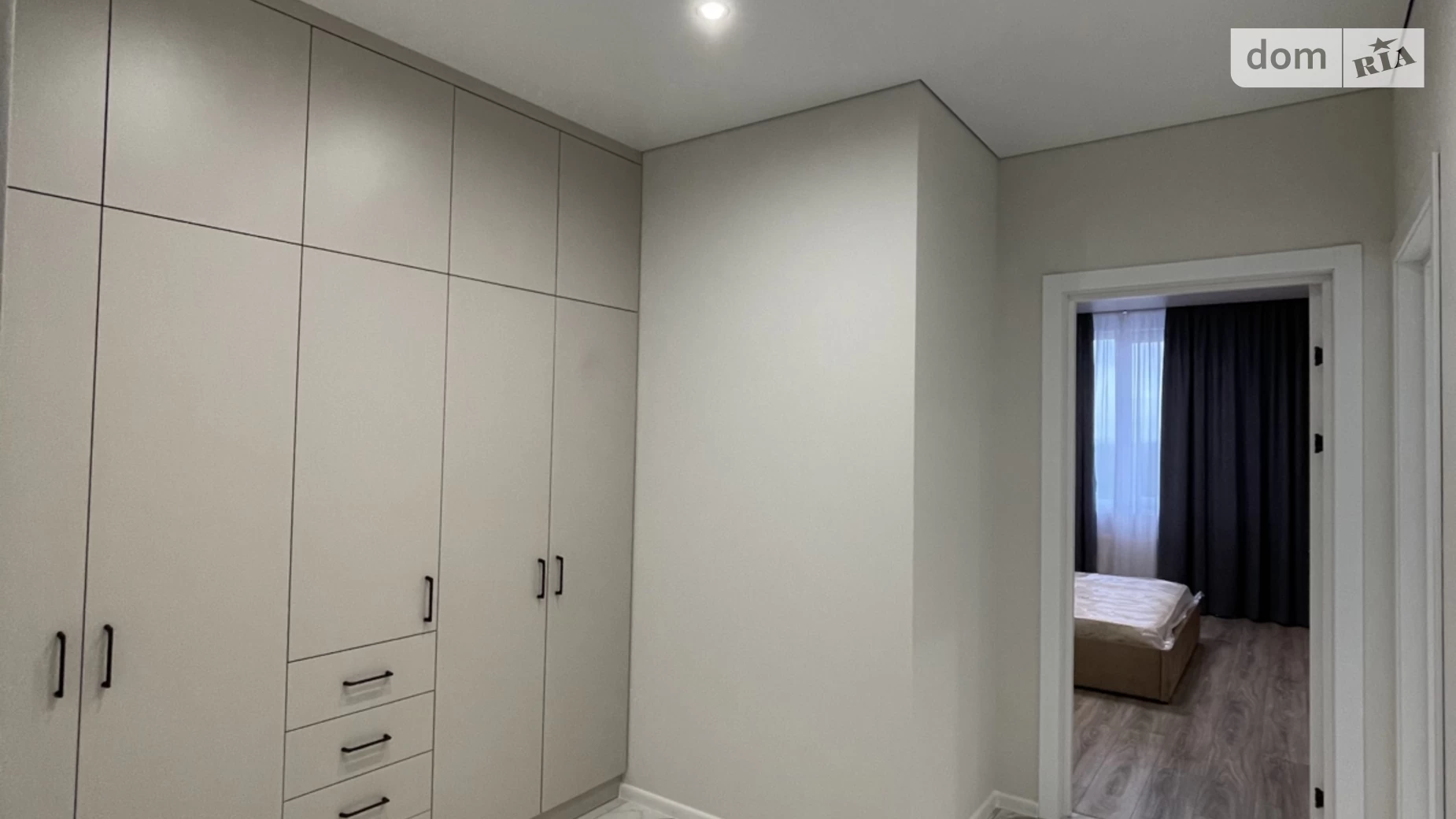 Продается 1-комнатная квартира 42 кв. м в Ирпене - фото 4