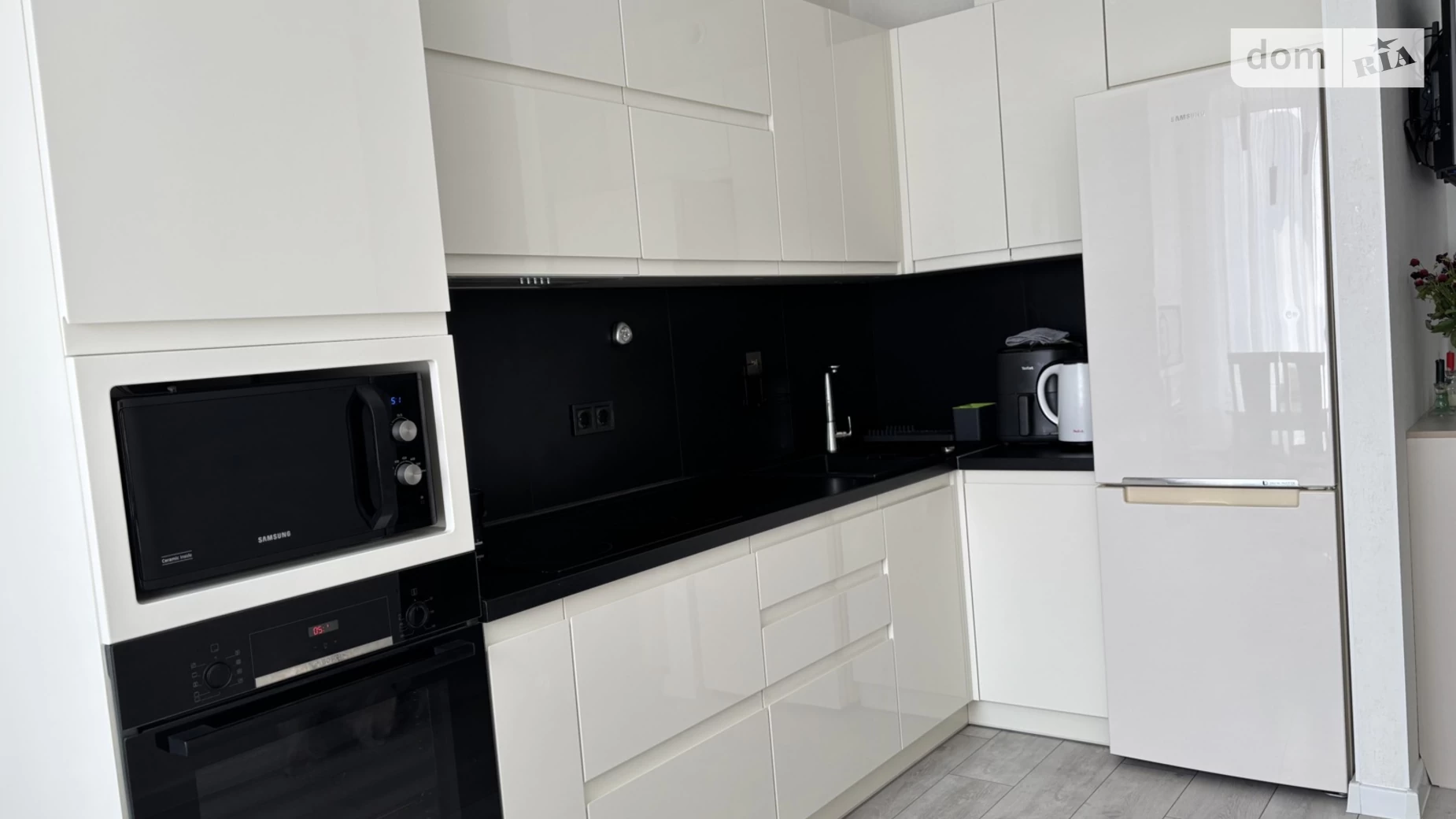 Продается 1-комнатная квартира 42.4 кв. м в Киеве, ул. Академика Заболотного, 1Б - фото 2