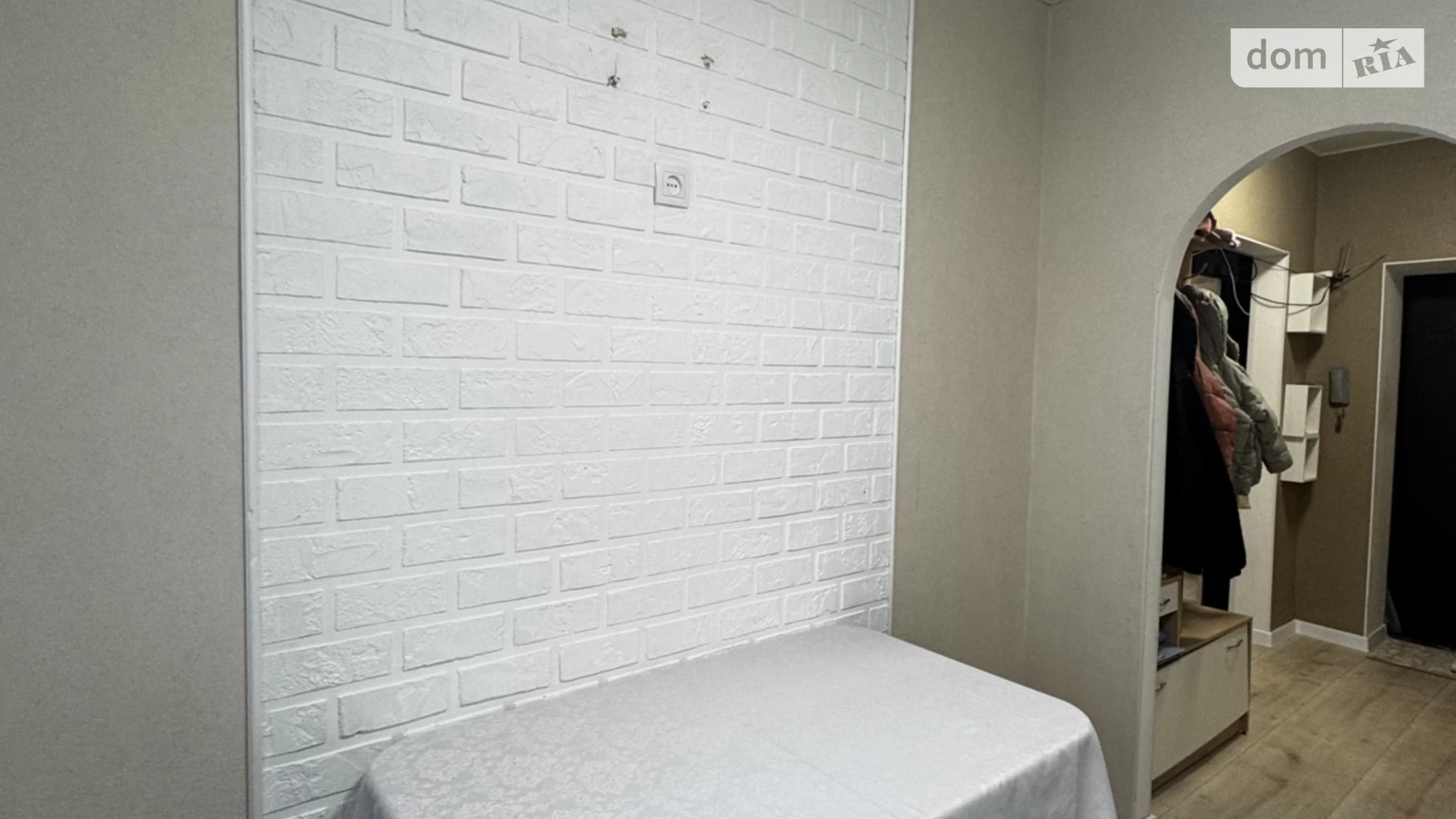 Продается 1-комнатная квартира 39 кв. м в Борисполе, пер. Бабкина, 12 - фото 2