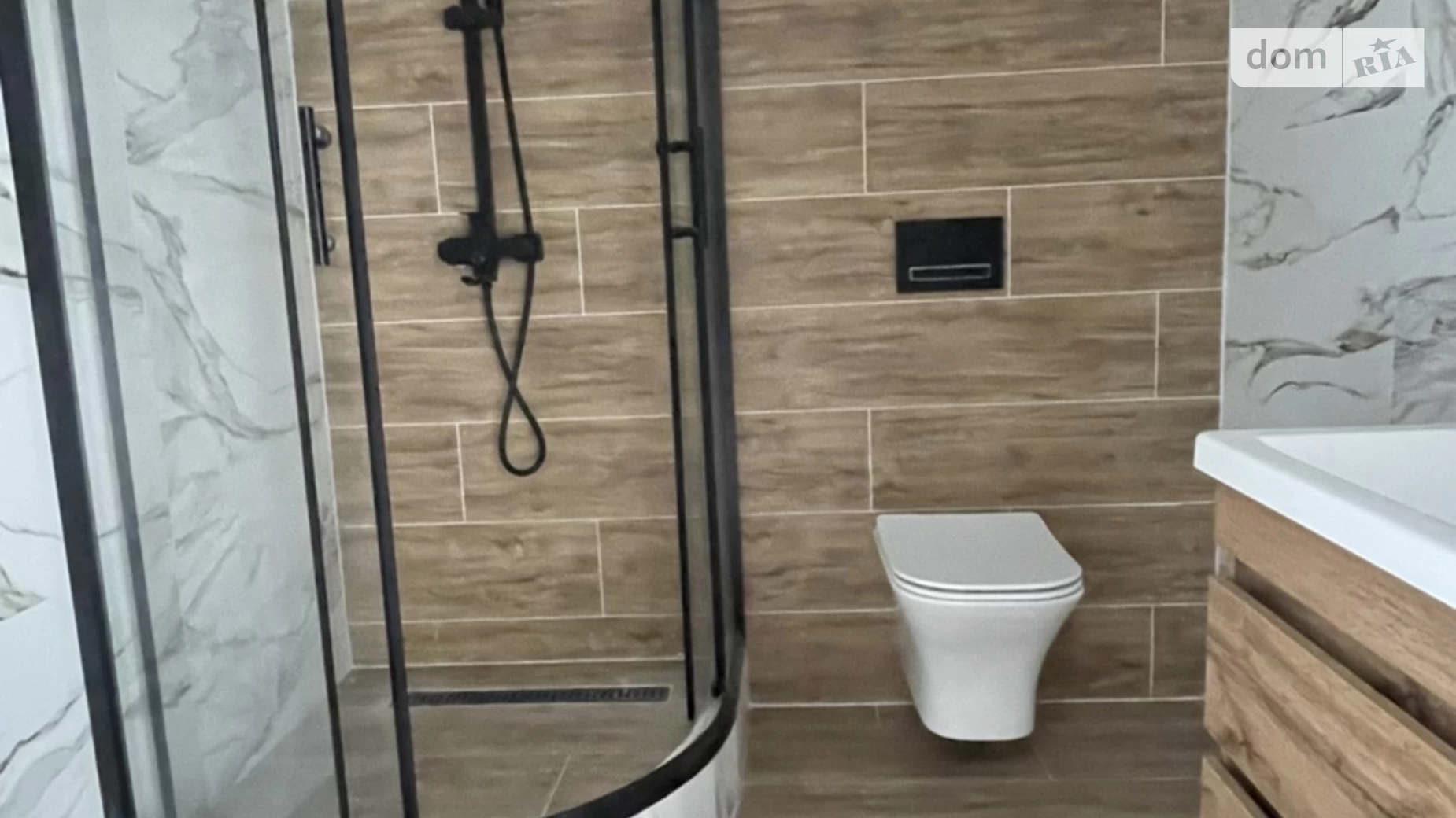 Продается 1-комнатная квартира 42 кв. м в Ивано-Франковске, цена: 63000 $ - фото 2