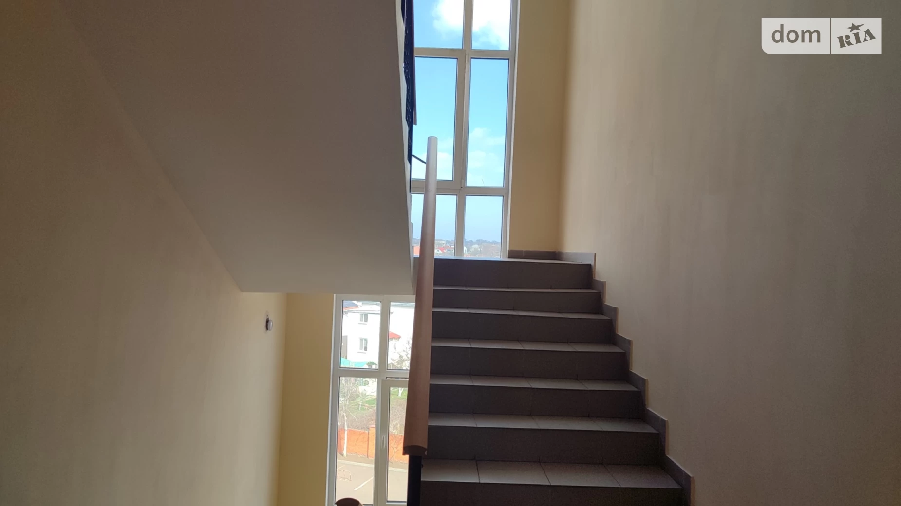 Продається 2-кімнатна квартира 66 кв. м у Таїрове, вул. Приміська - фото 2