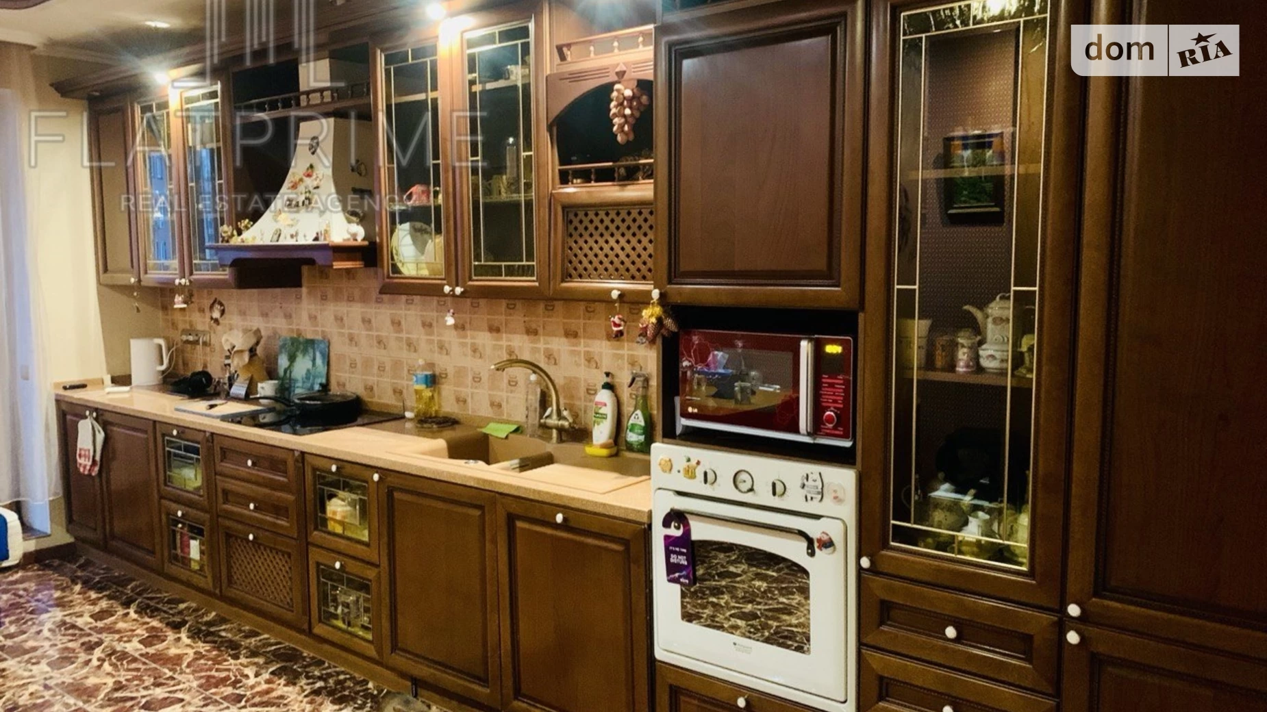 Продається 3-кімнатна квартира 127.1 кв. м у Києві, вул. Ахматової Анни, 13 - фото 2