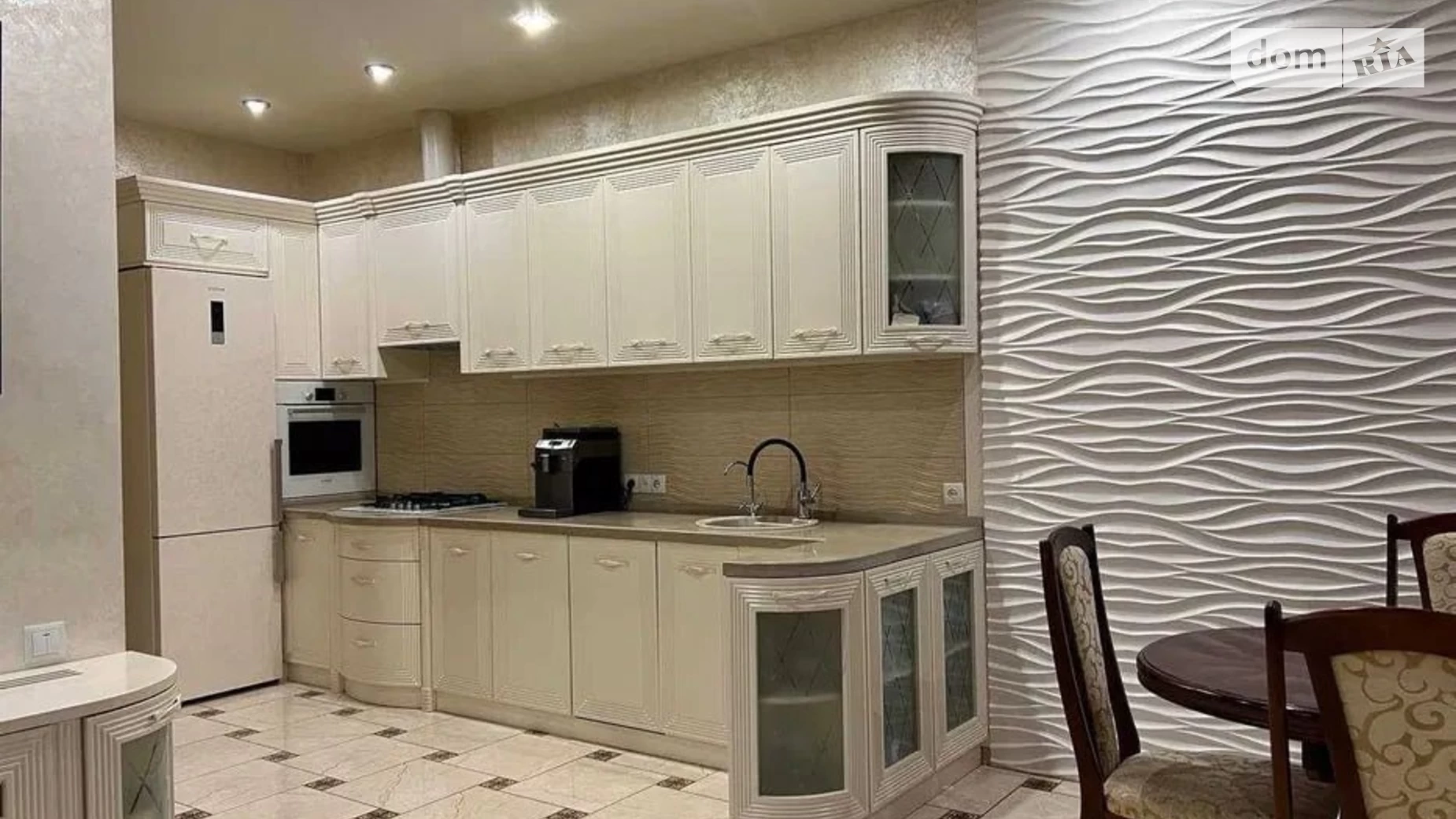 Продается одноэтажный дом 276 кв. м с подвалом, цена: 195000 $ - фото 2