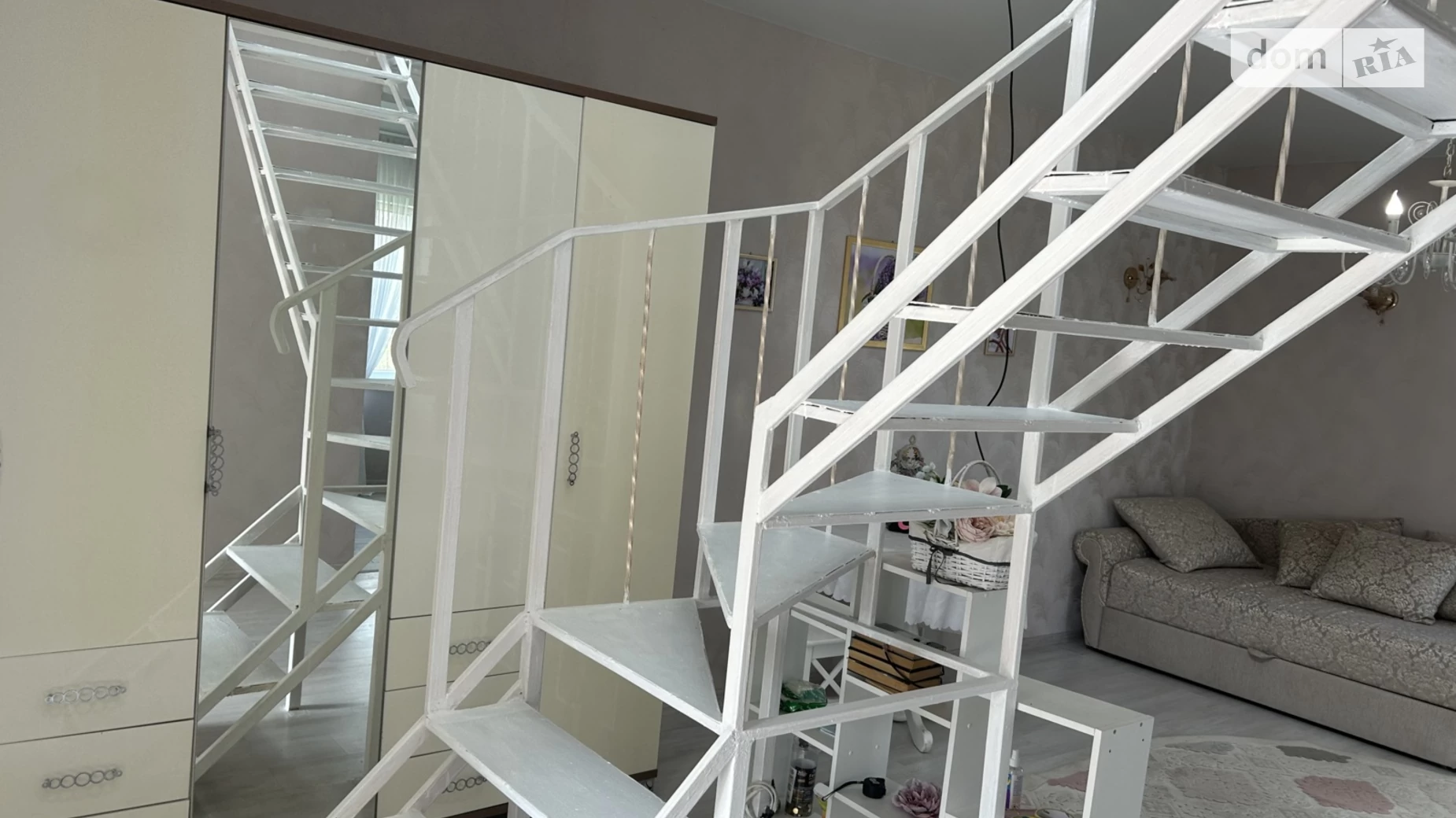 Продается дом на 2 этажа 65 кв. м с бассейном, цена: 45000 $ - фото 4