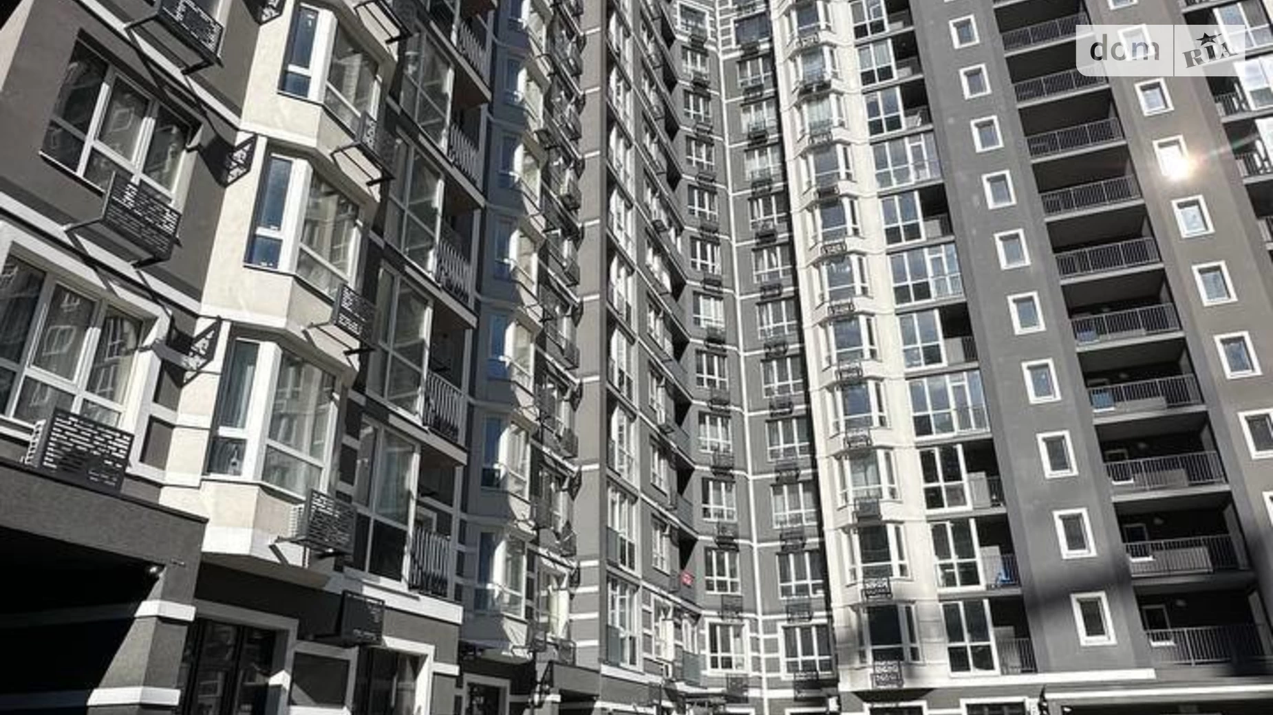 Продается 3-комнатная квартира 82.2 кв. м в Буче, ул. Леси Украинки - фото 2