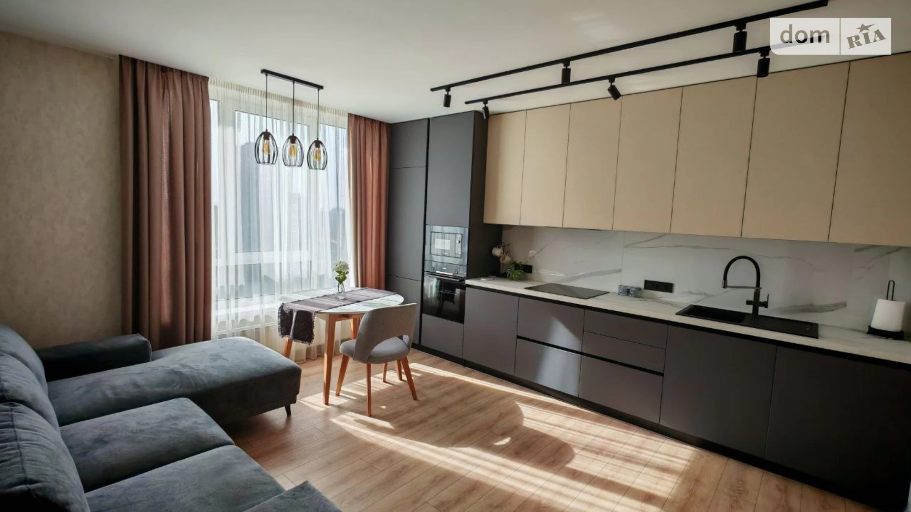Продается 2-комнатная квартира 66.8 кв. м в Киеве - фото 2