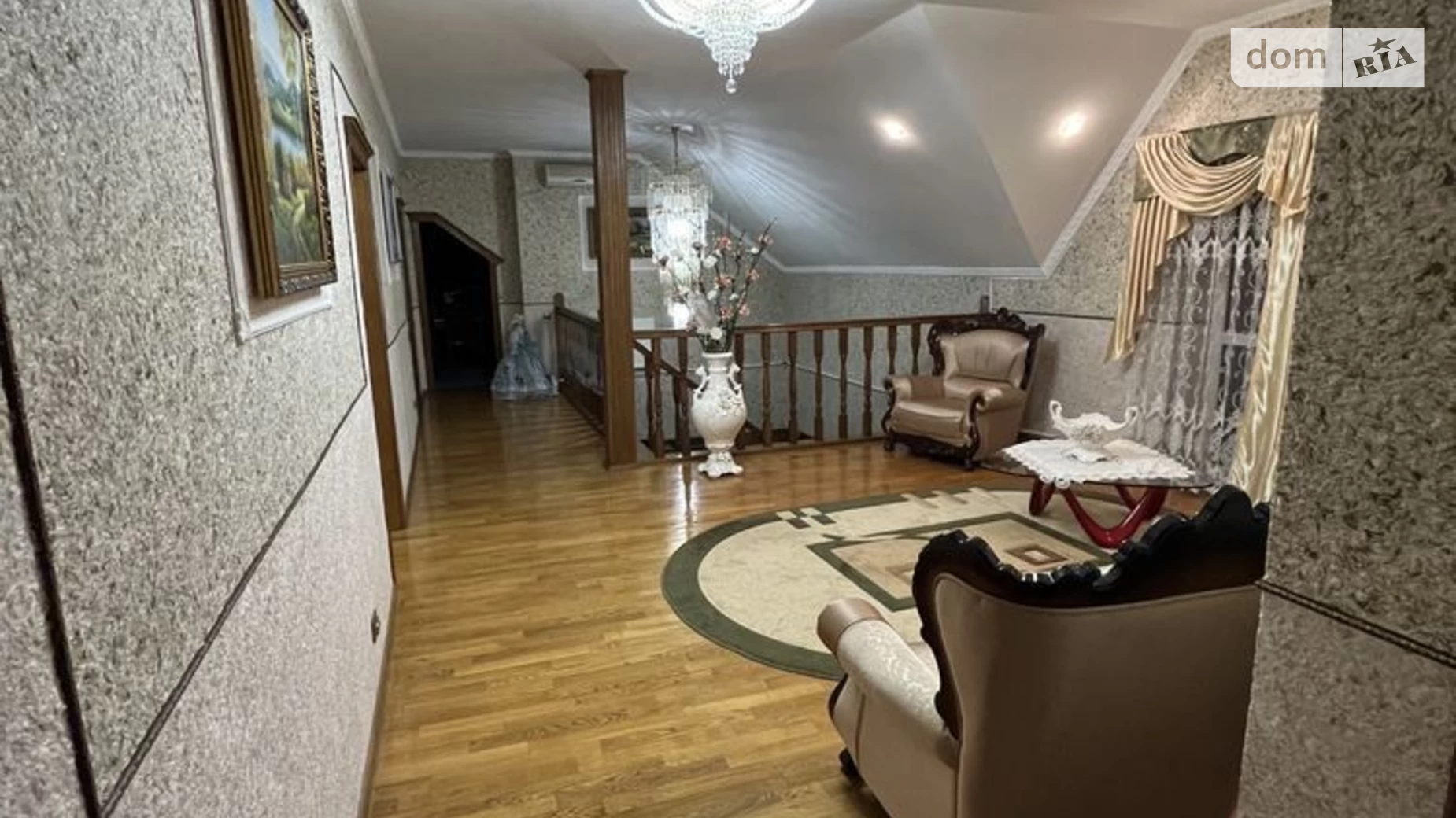 Продается дом на 2 этажа 450 кв. м с гаражом, цена: 200000 $ - фото 2