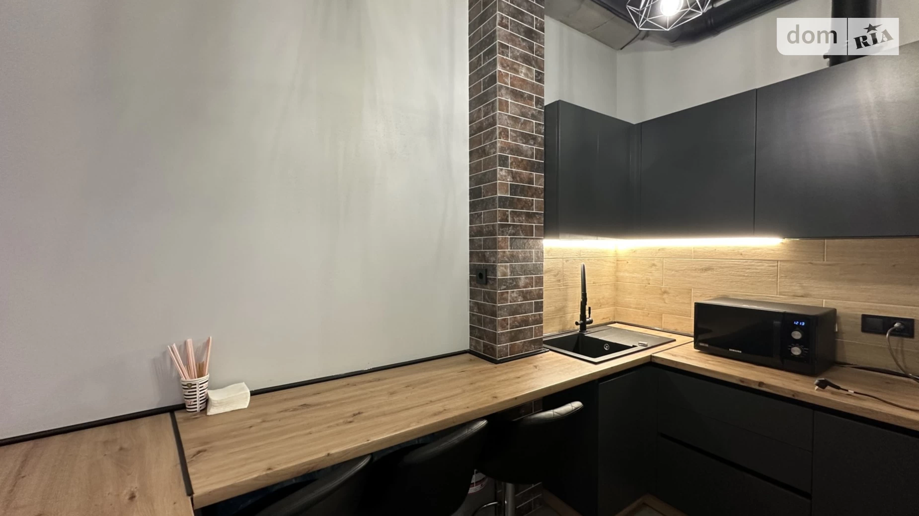 Сдается в аренду офис 105 кв. м в бизнес-центре, цена: 1200 $ - фото 5
