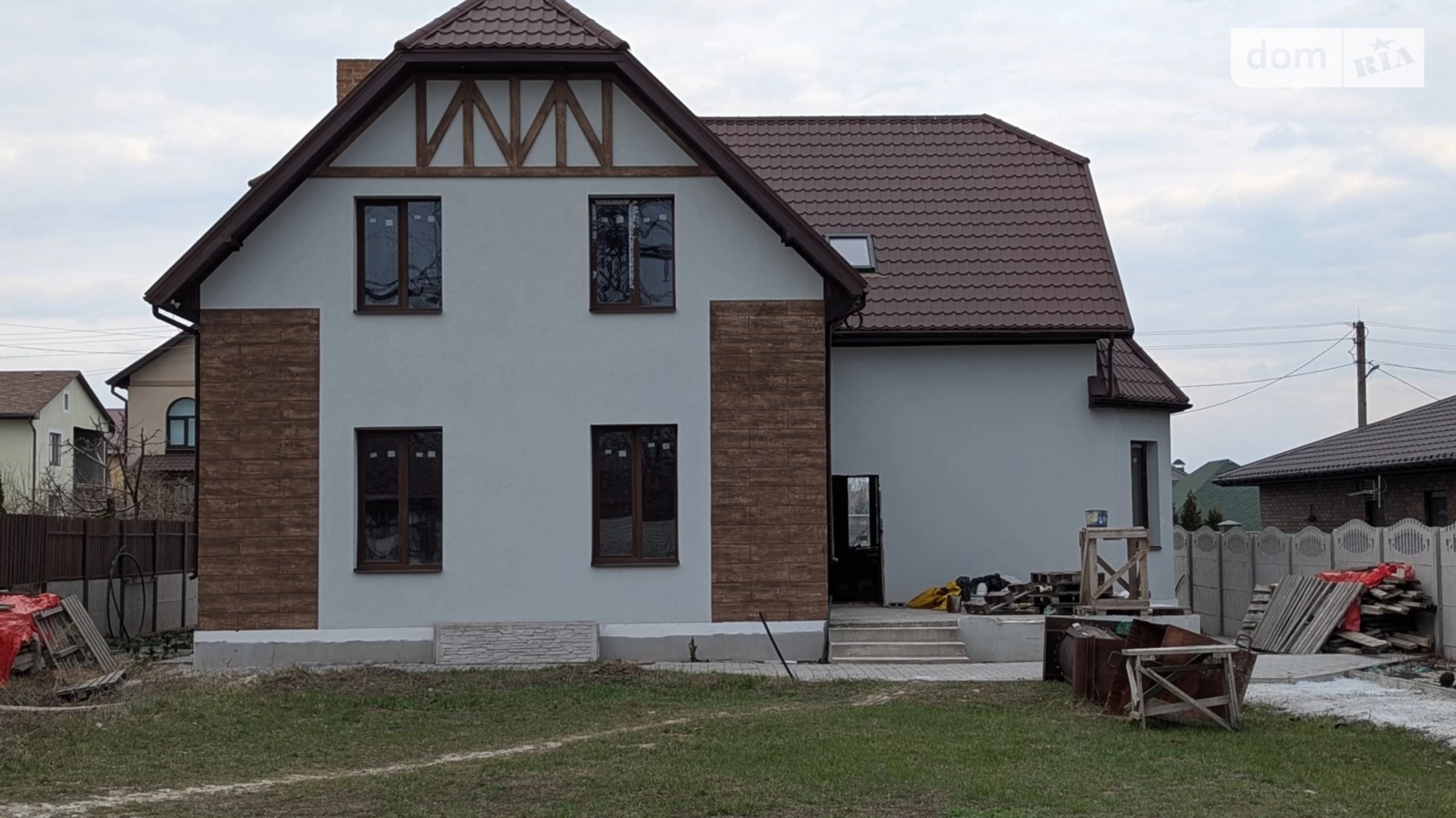 Продается дом на 2 этажа 240 кв. м с гаражом, цена: 123000 $ - фото 3