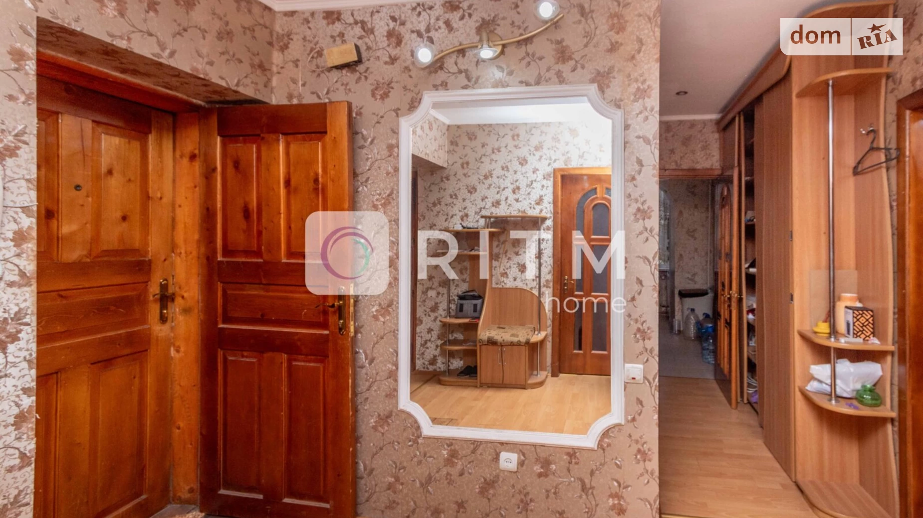 Продается 3-комнатная квартира 75 кв. м в Черновцах, ул. Героев Майдана, 77 - фото 2