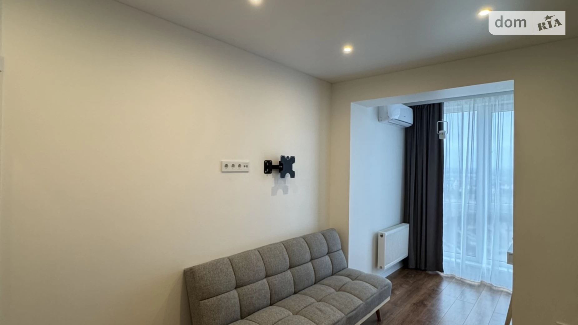 Продается 1-комнатная квартира 42 кв. м в Ровно, ул. Студенческая - фото 4
