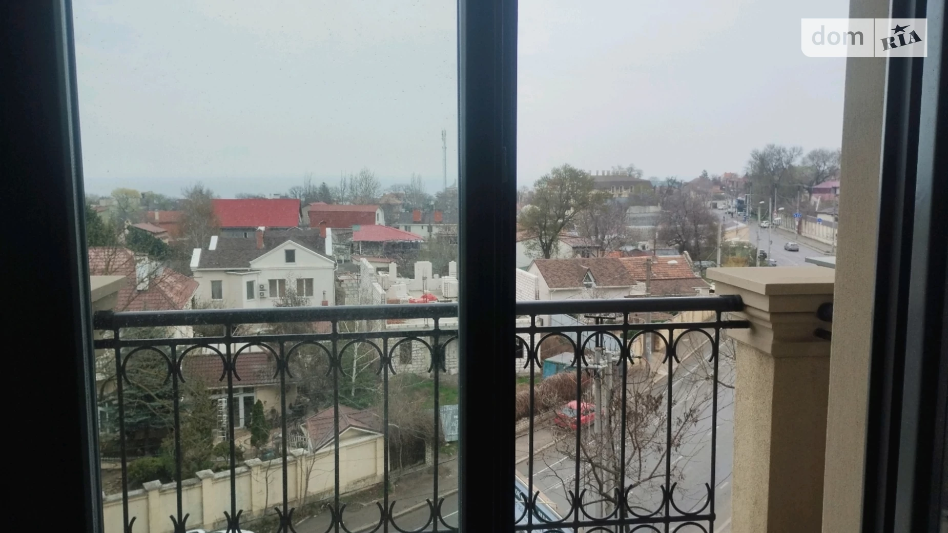 Продается 3-комнатная квартира 92 кв. м в Одессе, Фонтанская дор., 62К - фото 2
