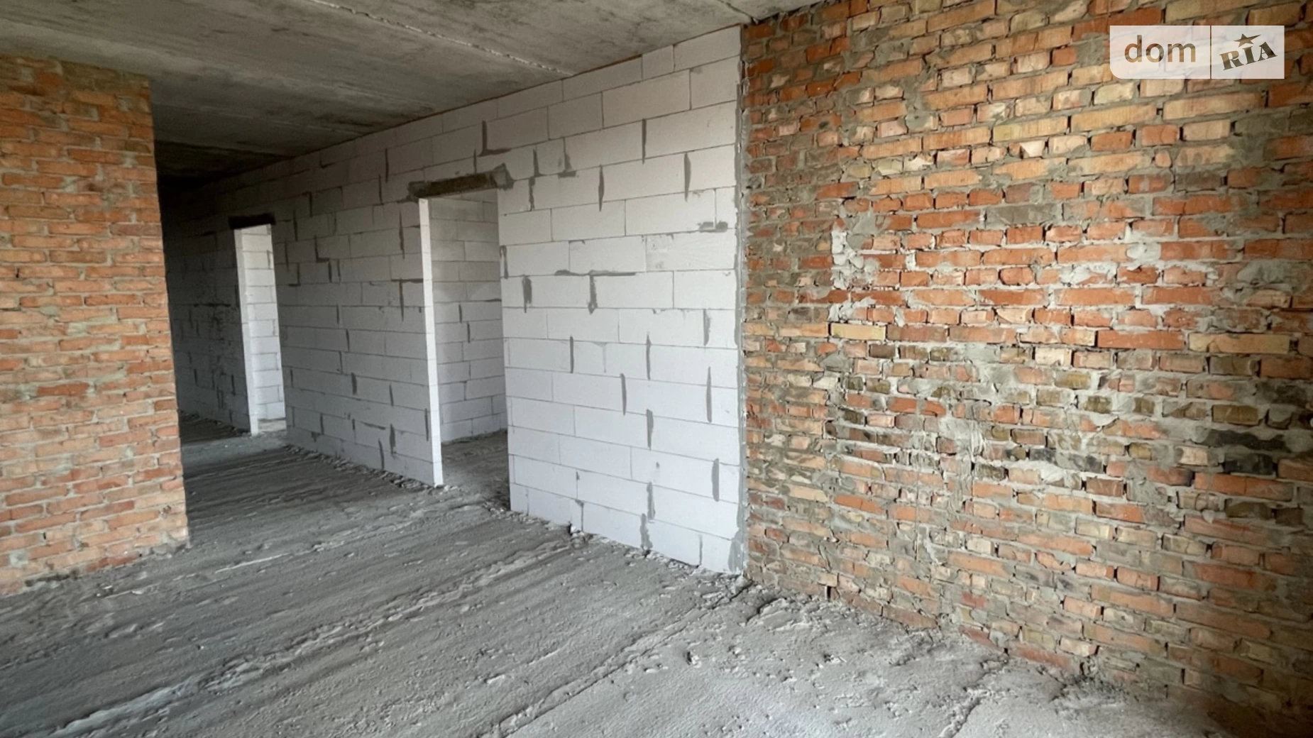 Продается 2-комнатная квартира 80 кв. м в Ровно, ул. Соборная, 289 - фото 4