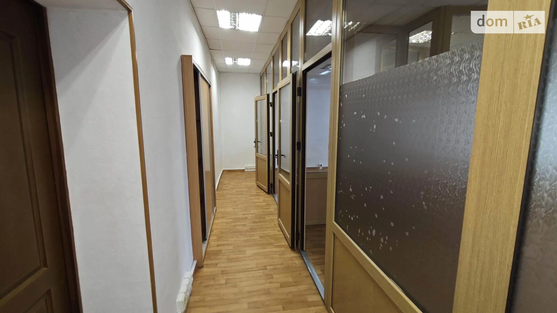 Сдается в аренду офис 61 кв. м в бизнес-центре, цена: 28450 грн - фото 4