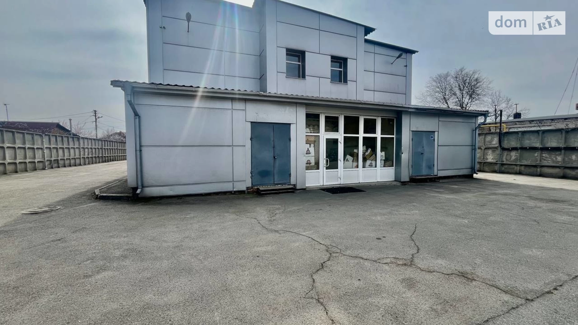 Продается объект сферы услуг 1600 кв. м в 2-этажном здании, цена: 500000 $ - фото 2