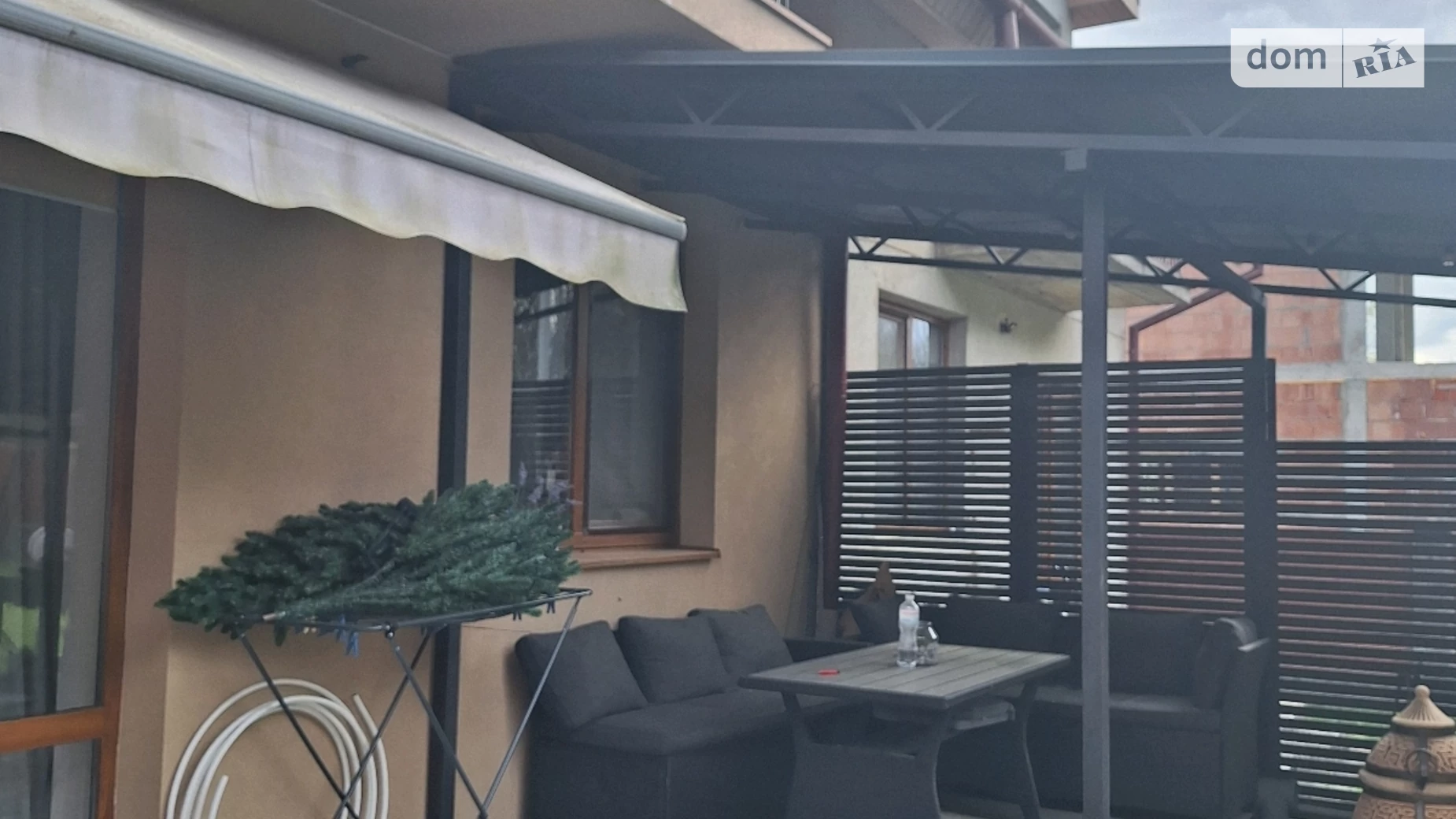 Продается дом на 2 этажа 120 кв. м с бассейном, цена: 190000 $ - фото 2