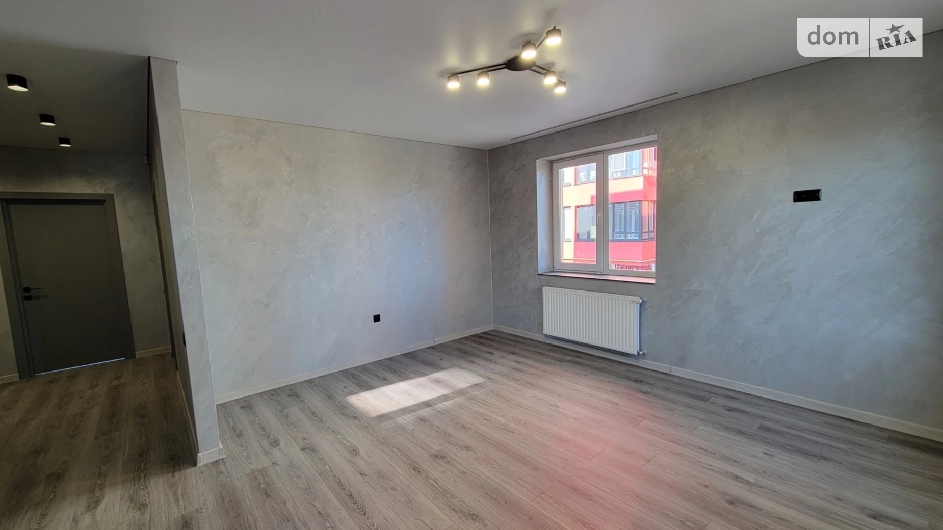 Продается 3-комнатная квартира 76.4 кв. м в Ровно, ул. 24 Августа - фото 4