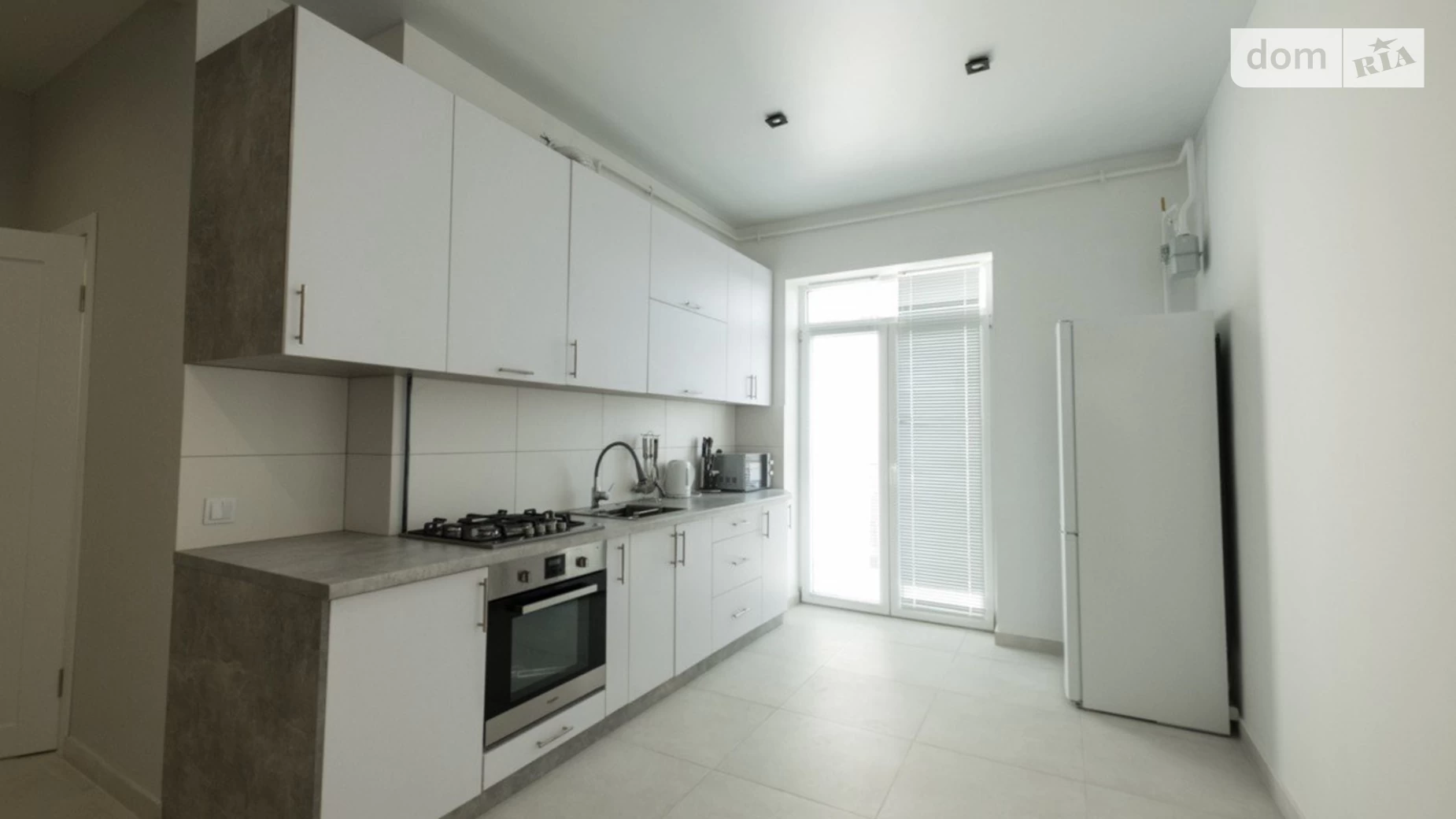 Продается 1-комнатная квартира 55.1 кв. м в, цена: 71630 $ - фото 2