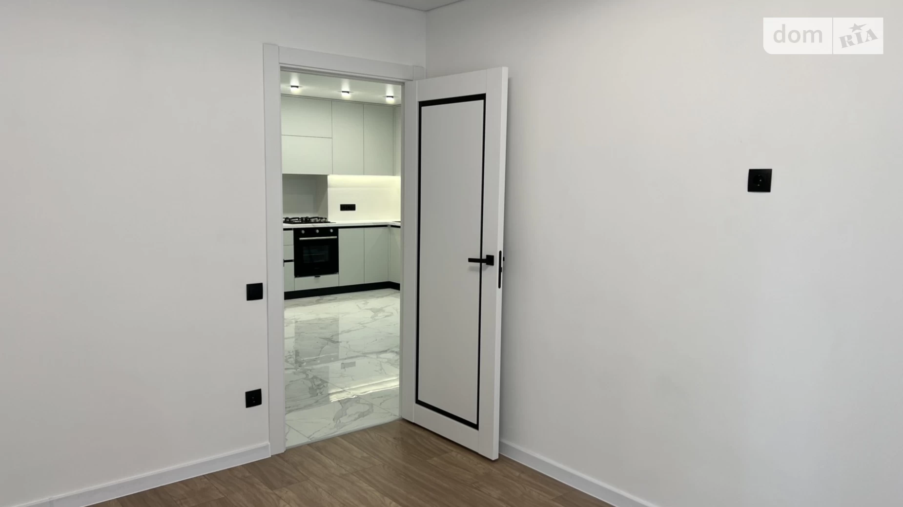 2-комнатная квартира 58 кв. м в Тернополе, ул. Смакулы - фото 5