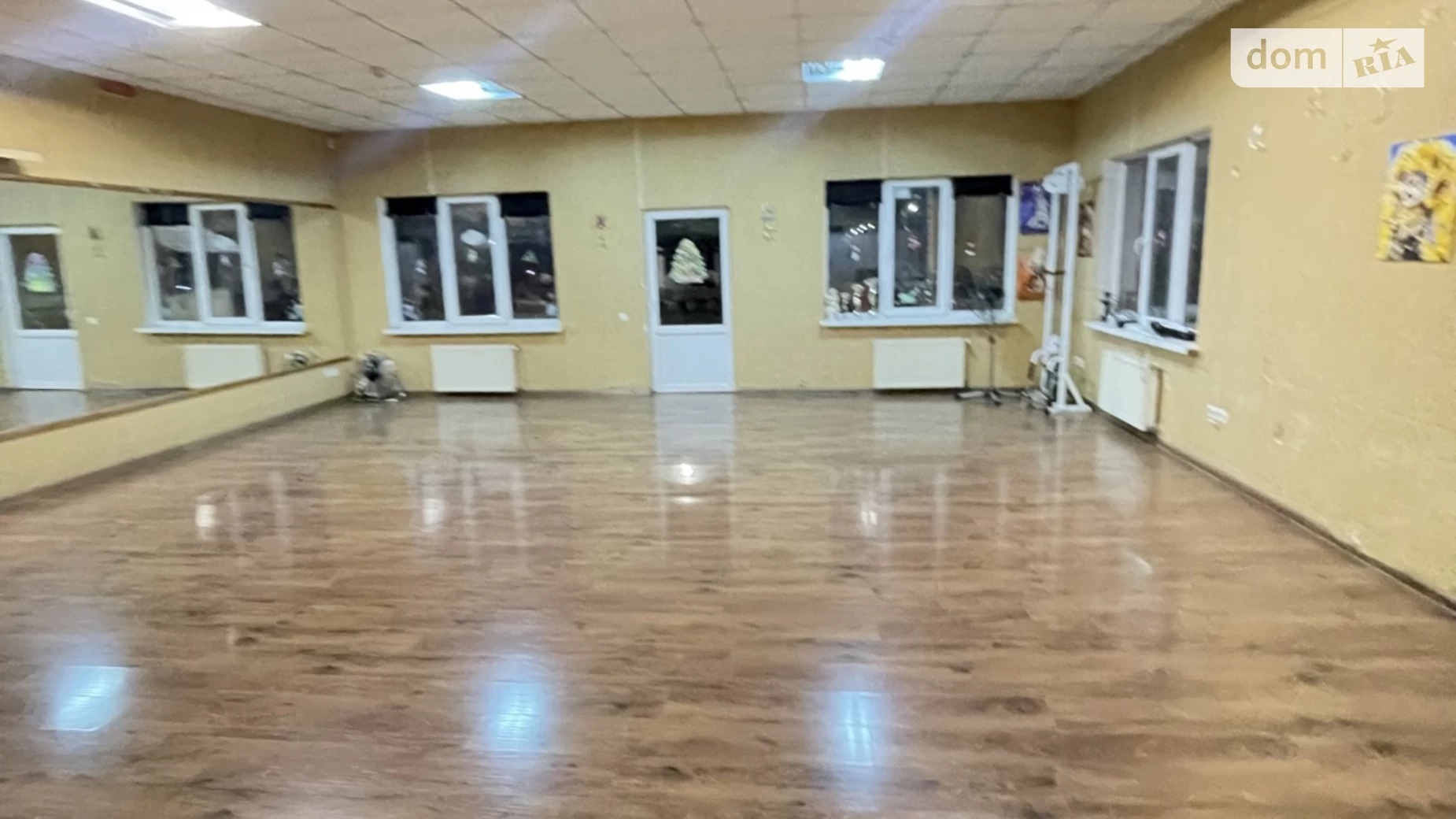 Здається в оренду приміщення вільного призначення 100 кв. м в 2-поверховій будівлі, цена: 1000 $ - фото 2
