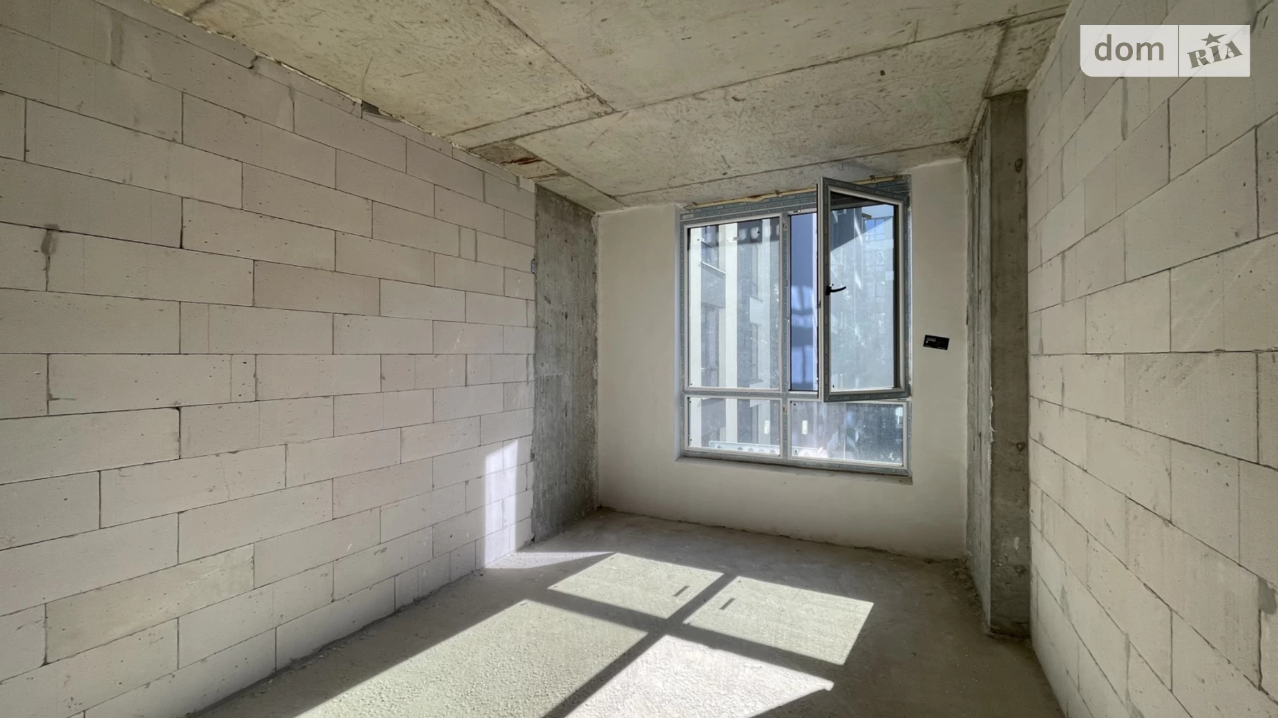 Продается 1-комнатная квартира 39 кв. м в Ивано-Франковске, ул. Химиков, 28 - фото 4