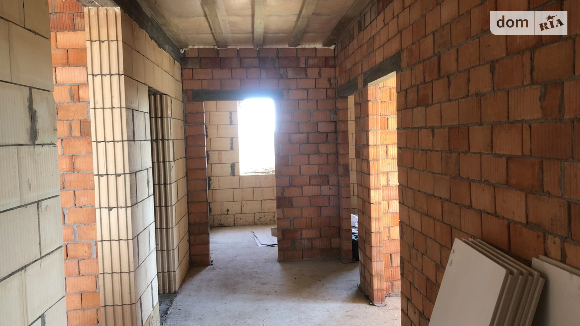 Продается одноэтажный дом 127 кв. м с камином, цена: 89500 $ - фото 2