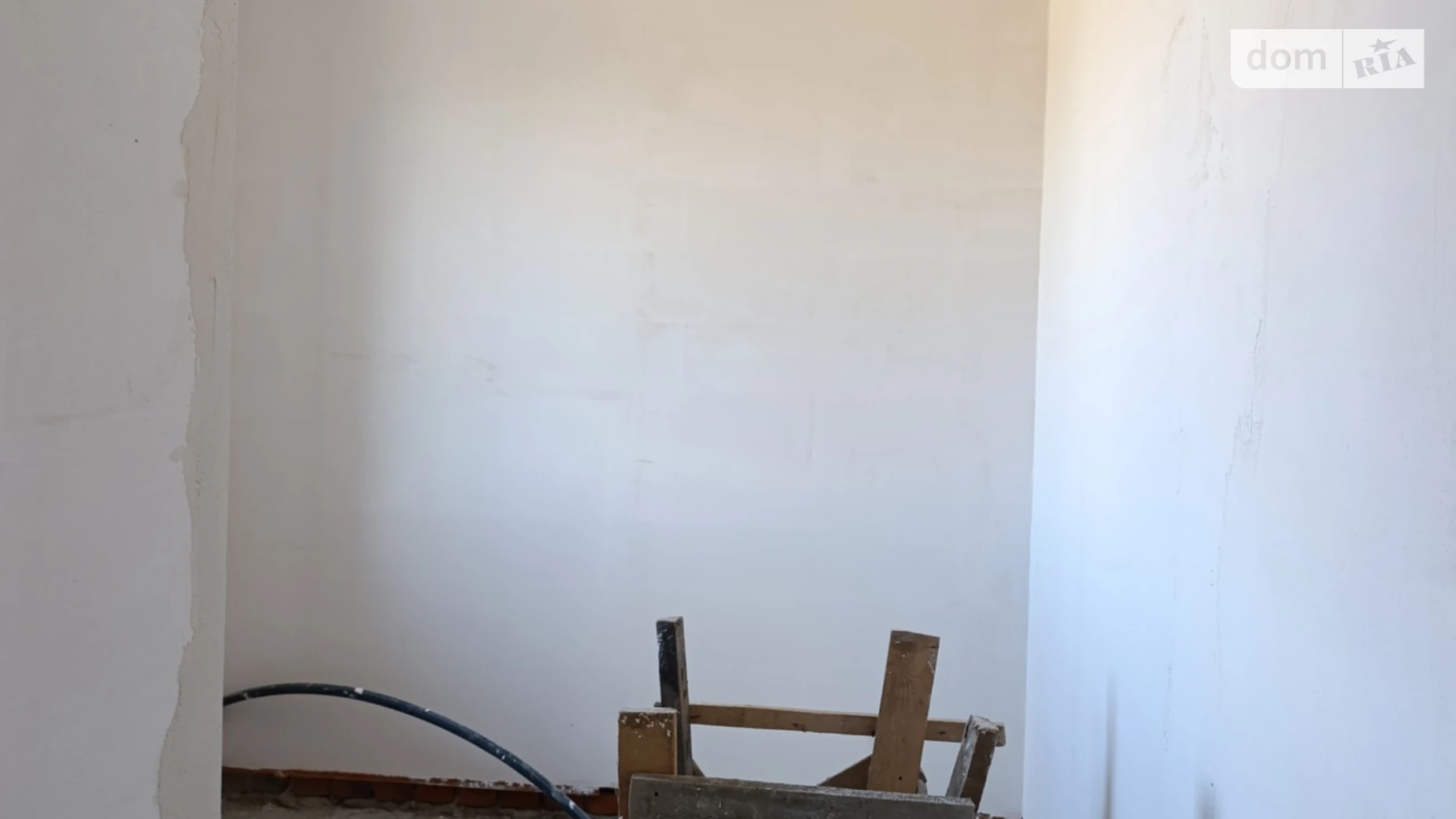 Продается одноэтажный дом 90 кв. м с бассейном, цена: 75000 $ - фото 4