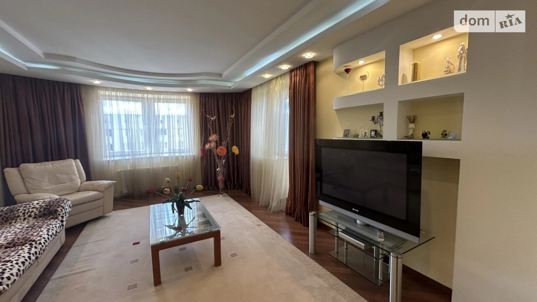 Продается 3-комнатная квартира 100 кв. м в Львове, ул. Научная, 12А - фото 2