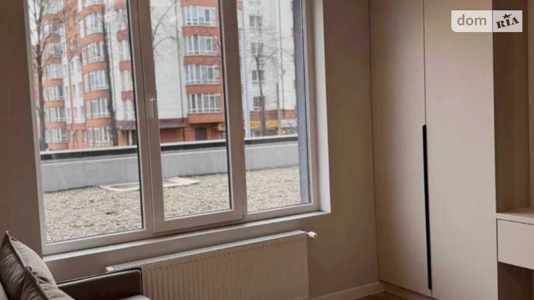 Продается 1-комнатная квартира 46.2 кв. м в Ивано-Франковске, ул. Бандеры Степана, 79 - фото 2