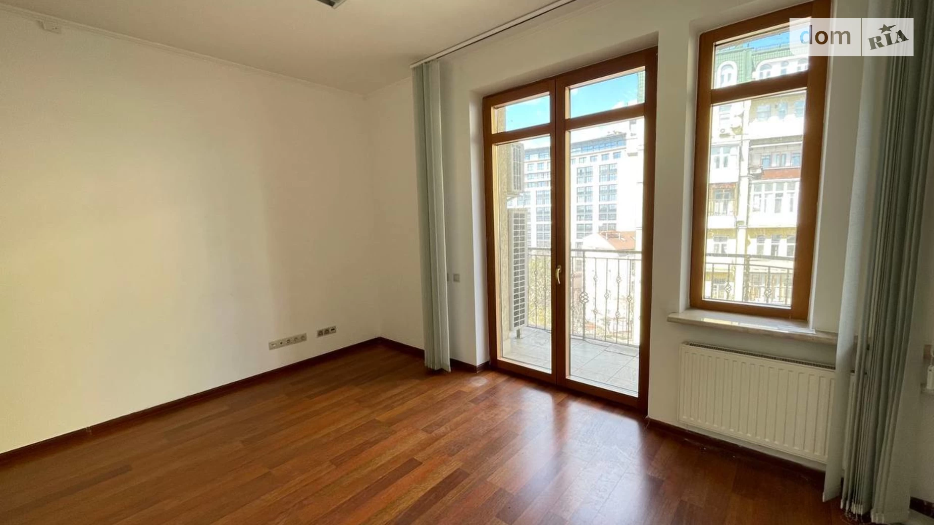 Сдается в аренду офис 232 кв. м в бизнес-центре, цена: 2560 $ - фото 4