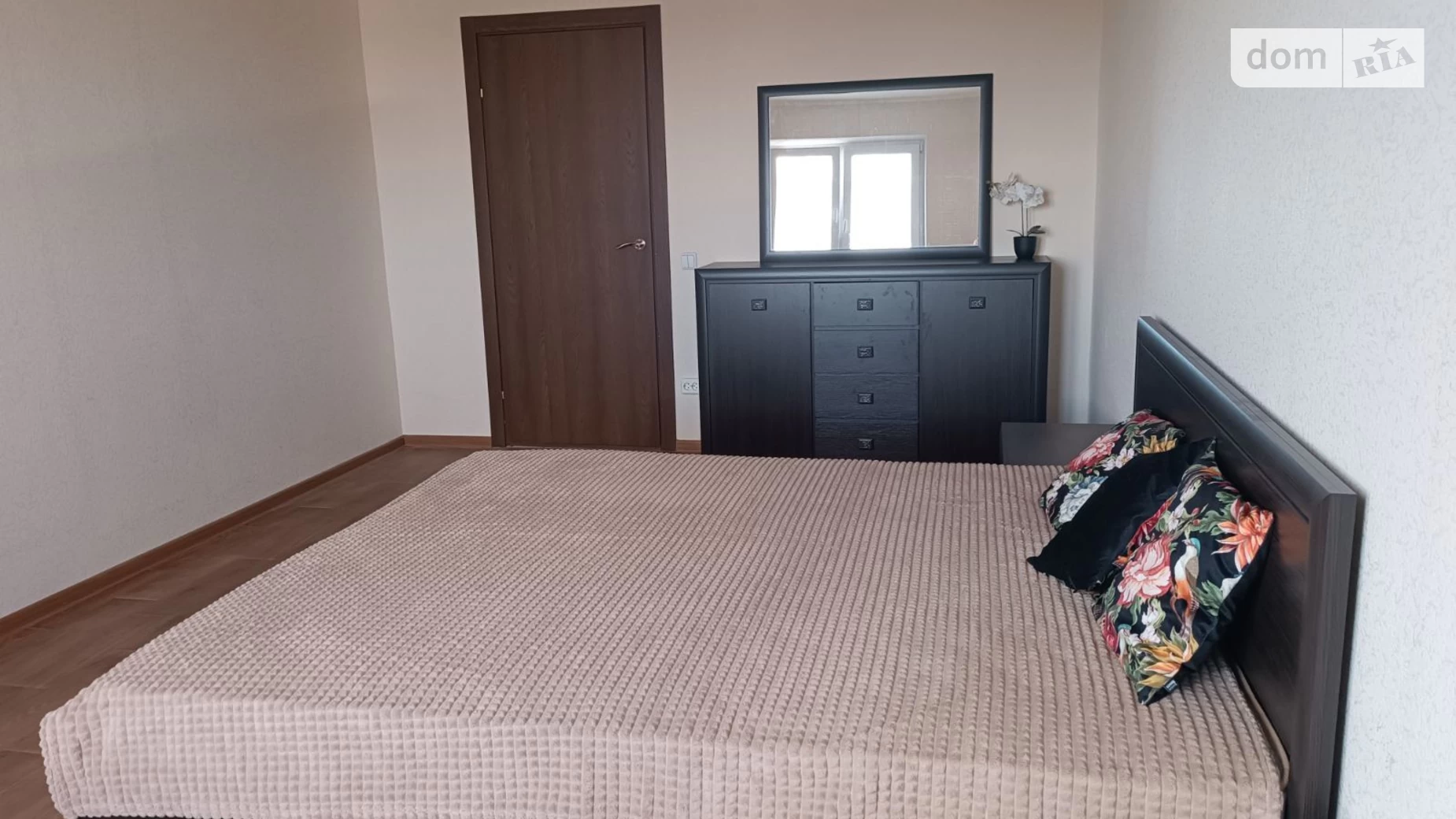 Продается 1-комнатная квартира 52 кв. м в Киеве, пер. Балтийский, 3 - фото 2