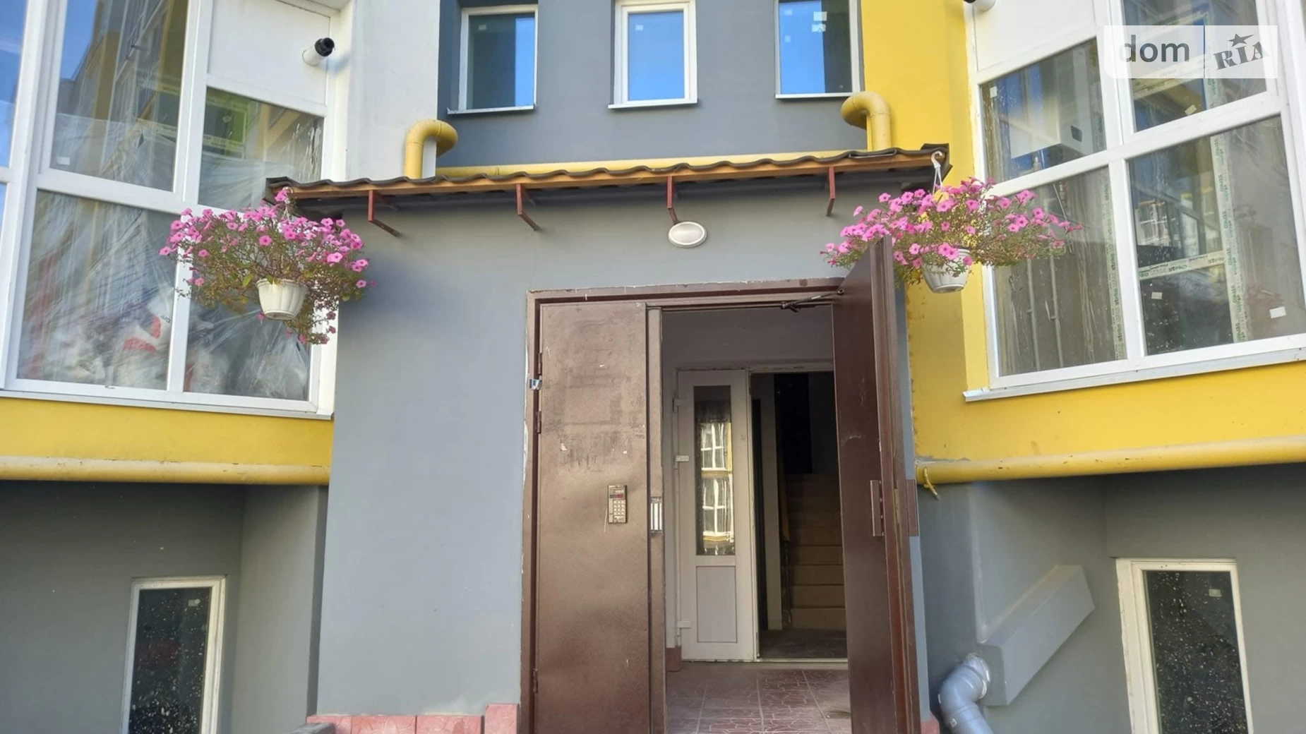 Продається 1-кімнатна квартира 59 кв. м у Зарванцях, цена: 57000 $ - фото 2