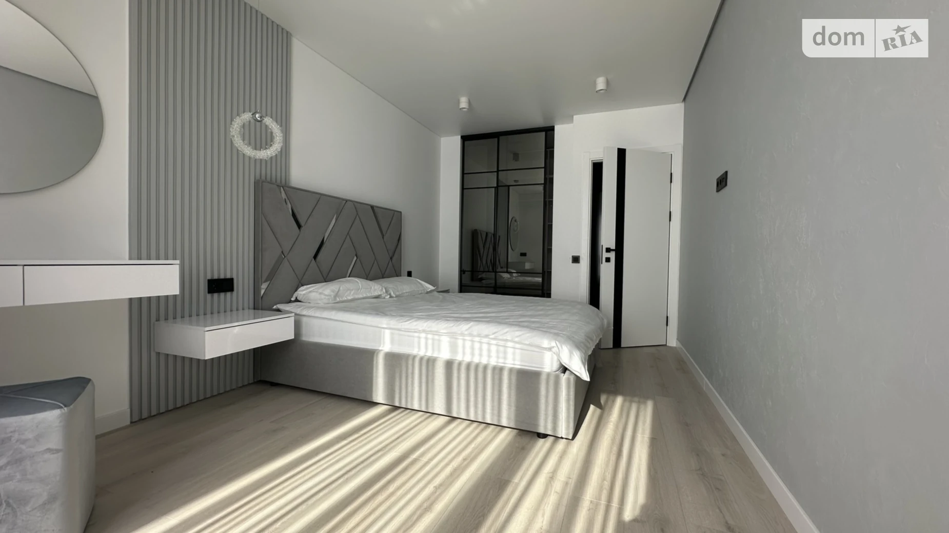 Продается 2-комнатная квартира 67.4 кв. м в Ивано-Франковске, ул. Флотская, 10Б - фото 2