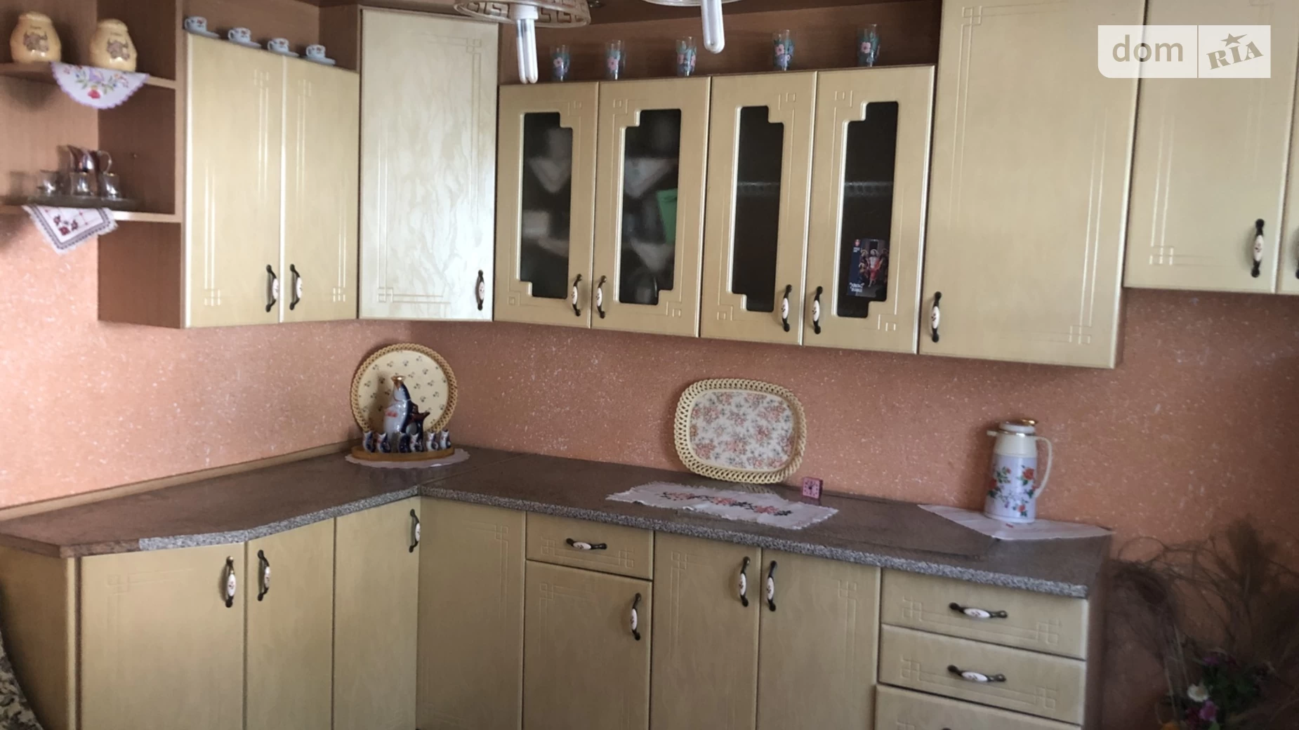 Продается дом на 2 этажа 202 кв. м с балконом, цена: 63000 $ - фото 2