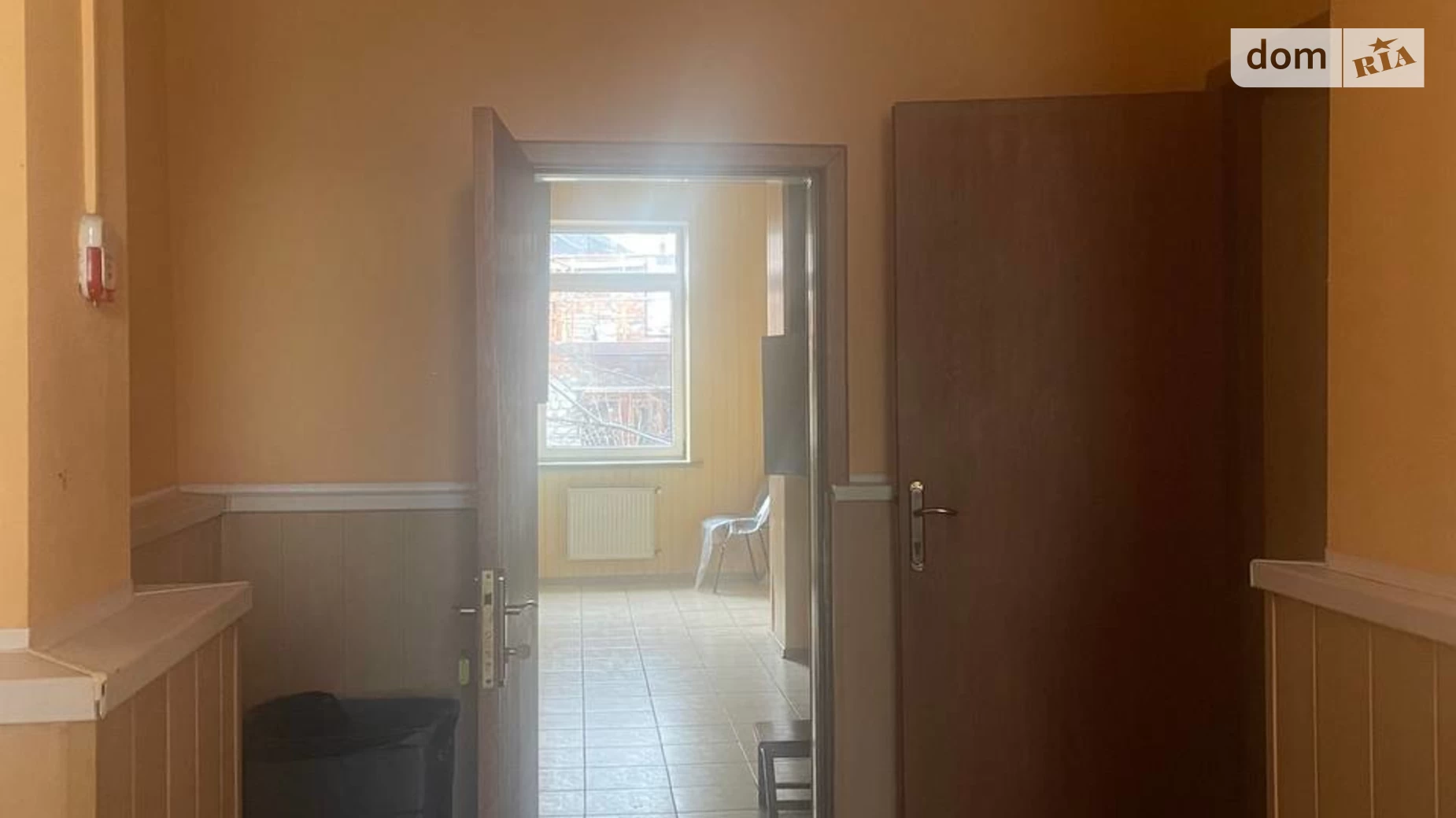 Сдается в аренду офис 217 кв. м в бизнес-центре, цена: 35000 грн - фото 2