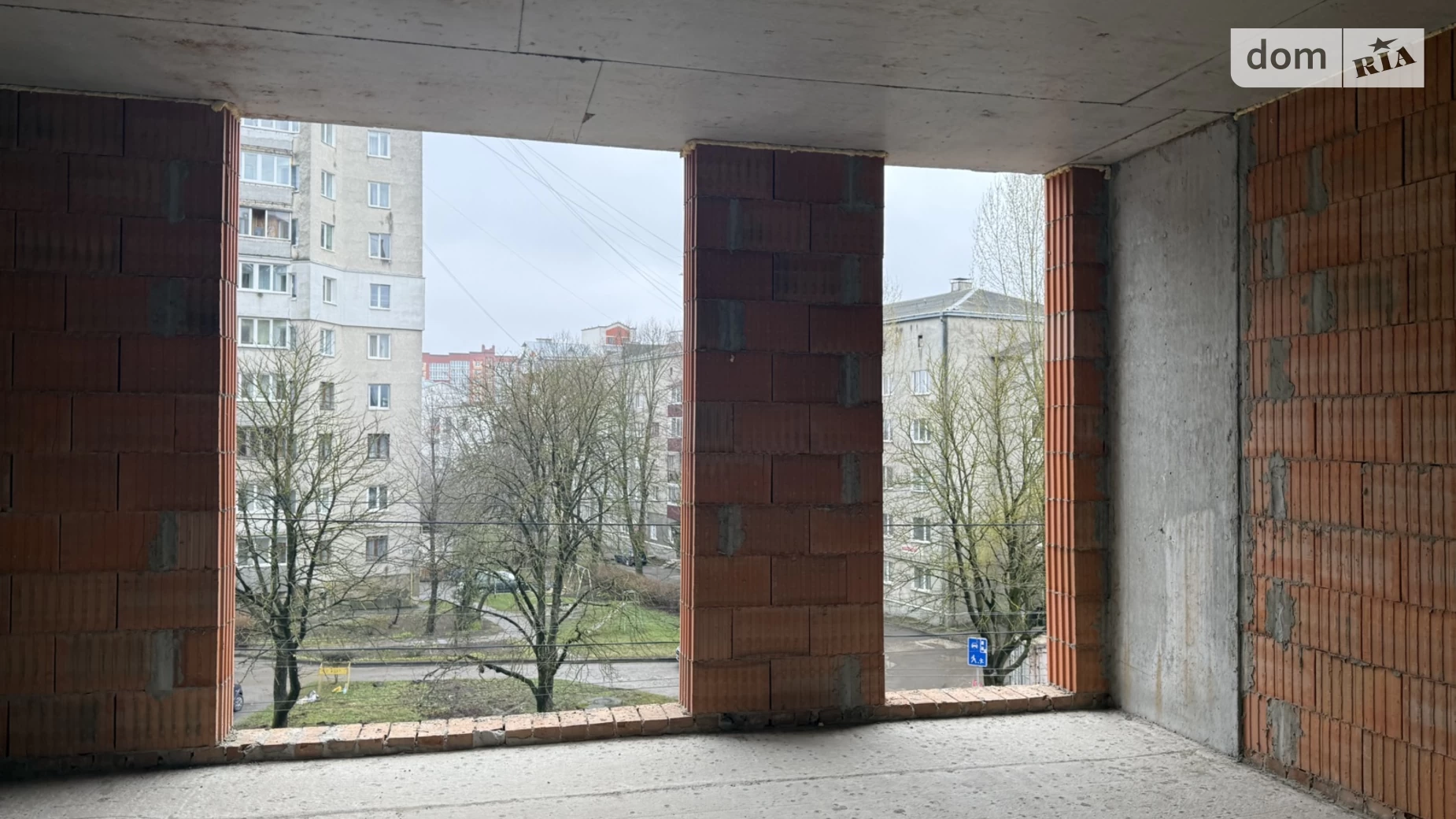1-комнатная квартира 35 кв. м в Тернополе, ул. Бережанская, 42 - фото 2