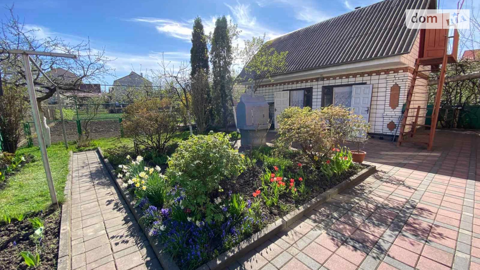 Продается дом на 2 этажа 254 кв. м с беседкой, цена: 120000 $ - фото 2