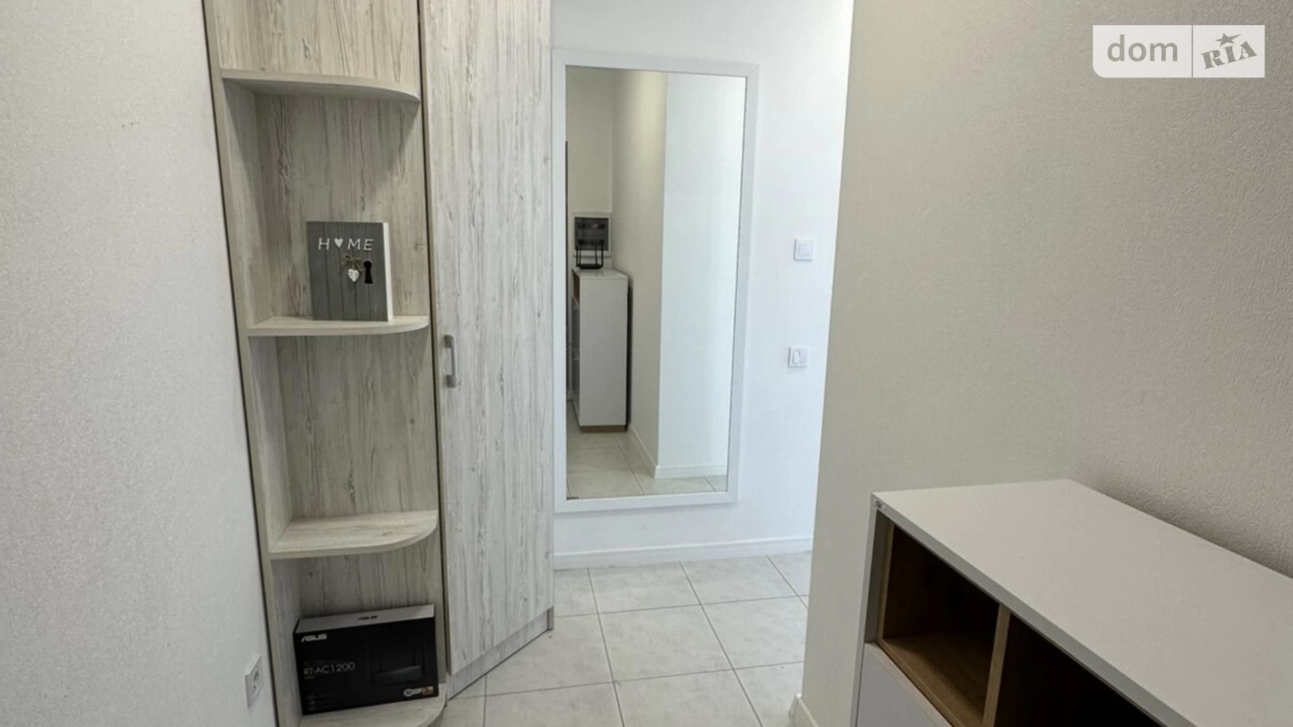 Продается 2-комнатная квартира 52.8 кв. м в Ирпене, ул. Николая Сингаевского(Новооскольская), 2Є - фото 2