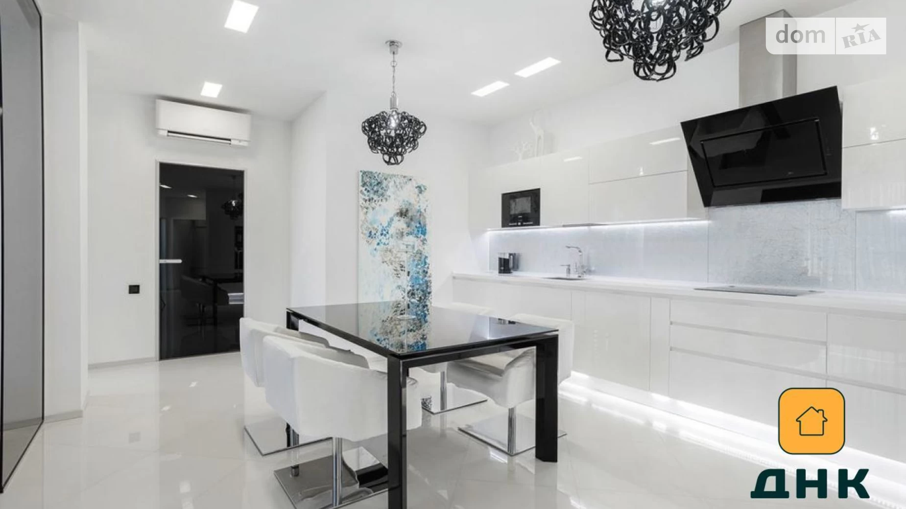 Продається 3-кімнатна квартира 122 кв. м у Одесі, вул. Літературна, 1А - фото 2