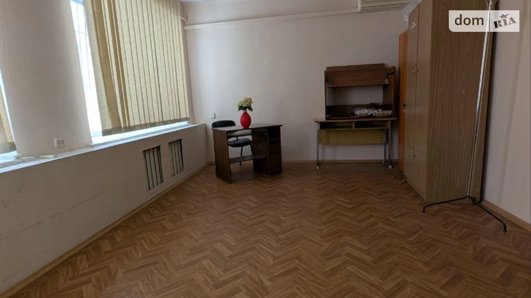 Сдается в аренду офис 25 кв. м в бизнес-центре, цена: 9999 грн - фото 3