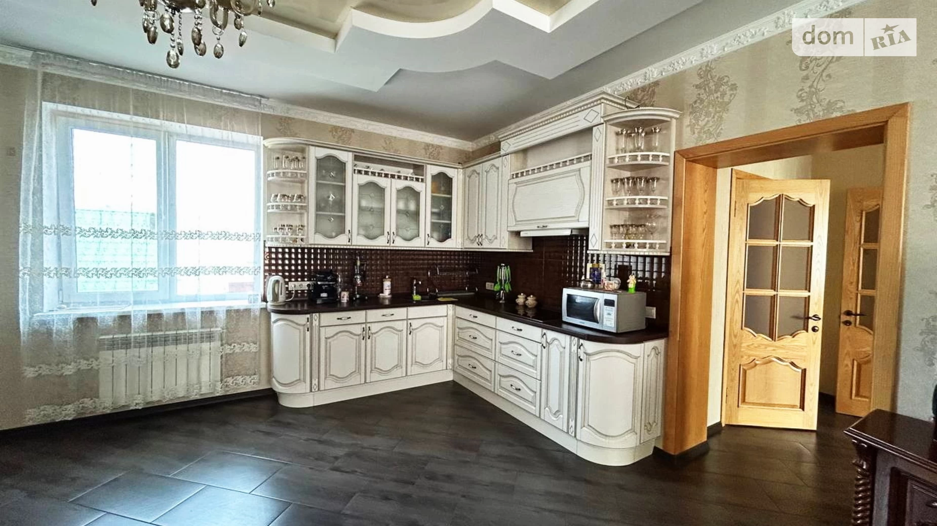 Продается дом на 2 этажа 282 кв. м с участком, цена: 360000 $ - фото 4