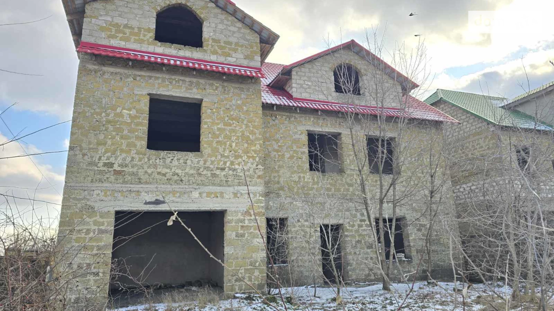 Продается дом на 2 этажа 246.3 кв. м с террасой, цена: 105000 $ - фото 2