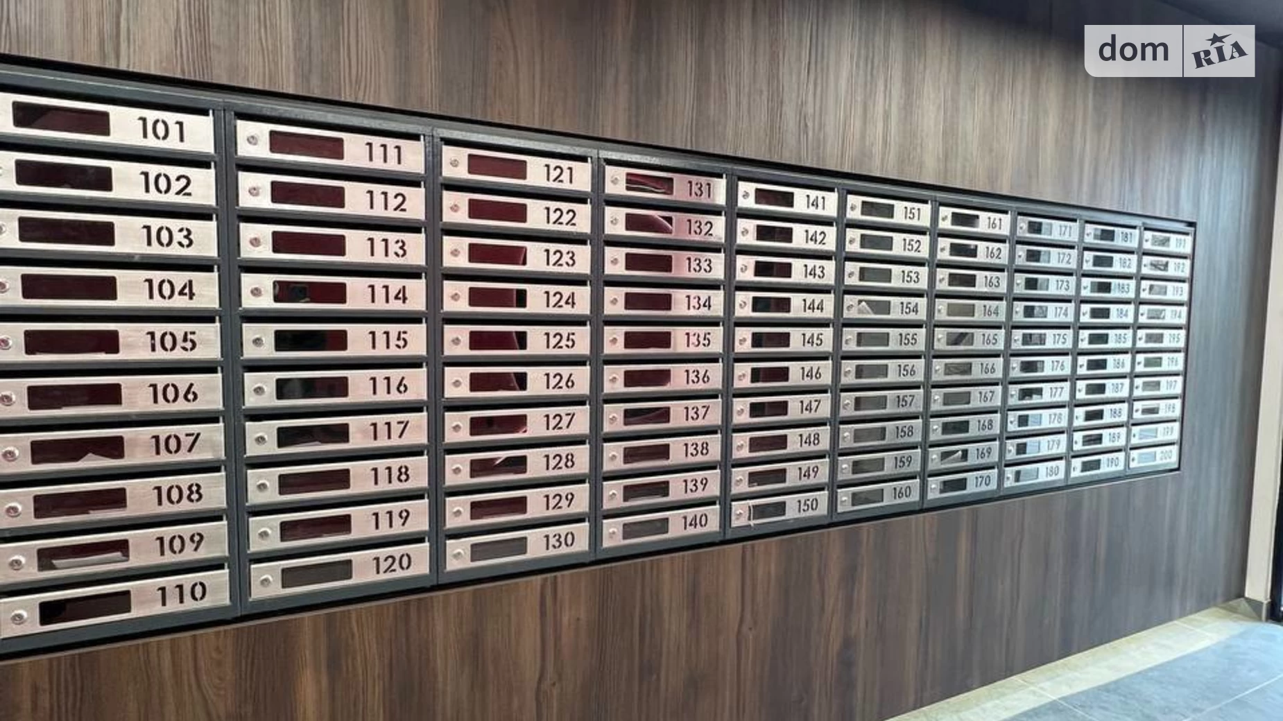 Продается 1-комнатная квартира 50.4 кв. м в Ивано-Франковске, цена: 78600 $ - фото 2