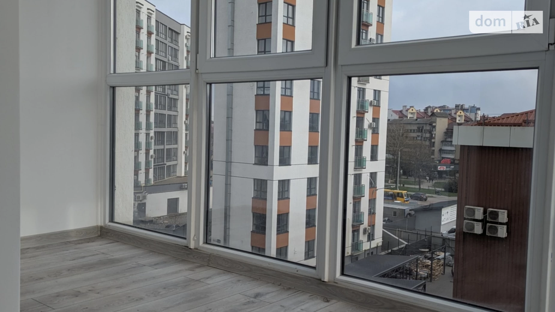 Продається 1-кімнатна квартира 42.3 кв. м у Івано-Франківську, вул. Гетьмана Івана Мазепи, 164 корпус 9 - фото 2