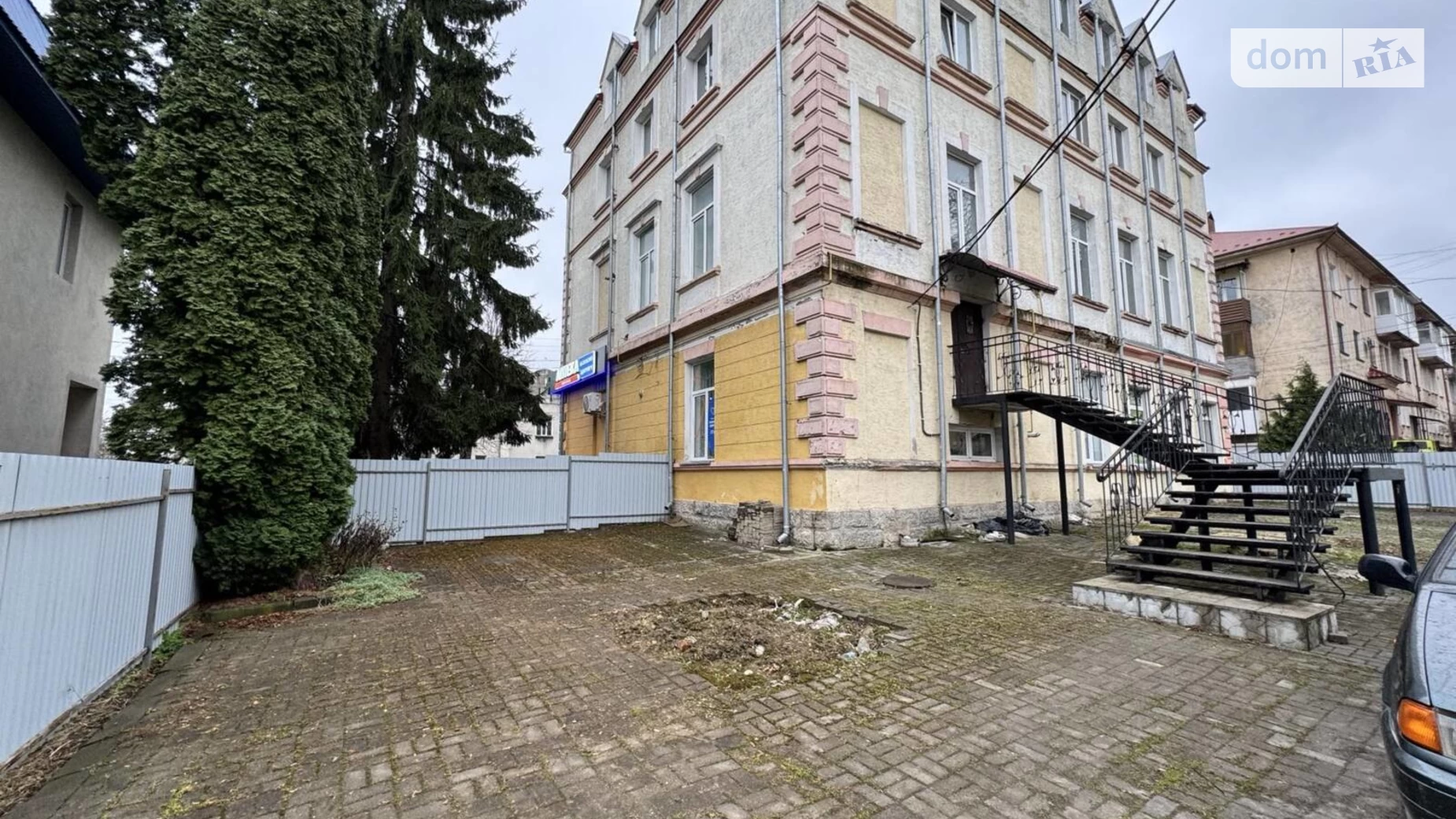 Продается 3-комнатная квартира 102.9 кв. м в Черткове, ул. Степана Бандеры, 54А - фото 3