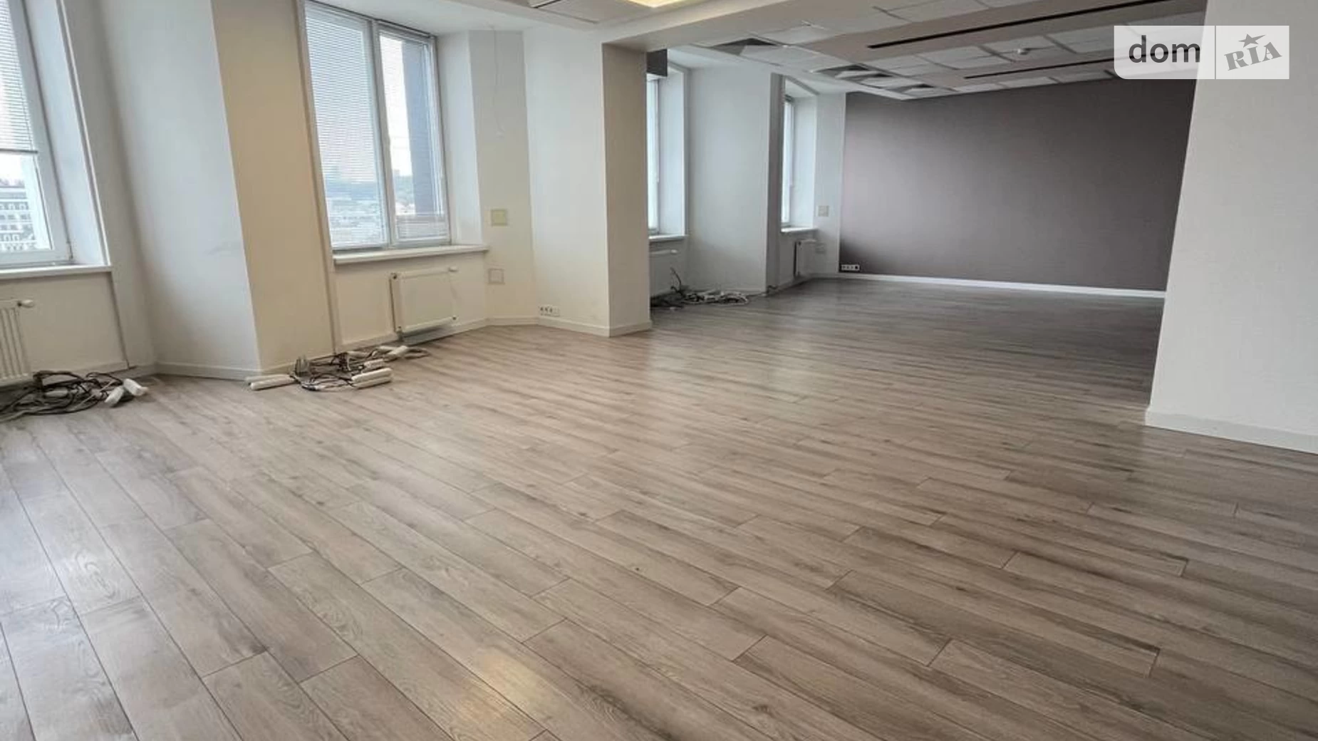 Сдается в аренду офис 750 кв. м в бизнес-центре, цена: 15000 $ - фото 3