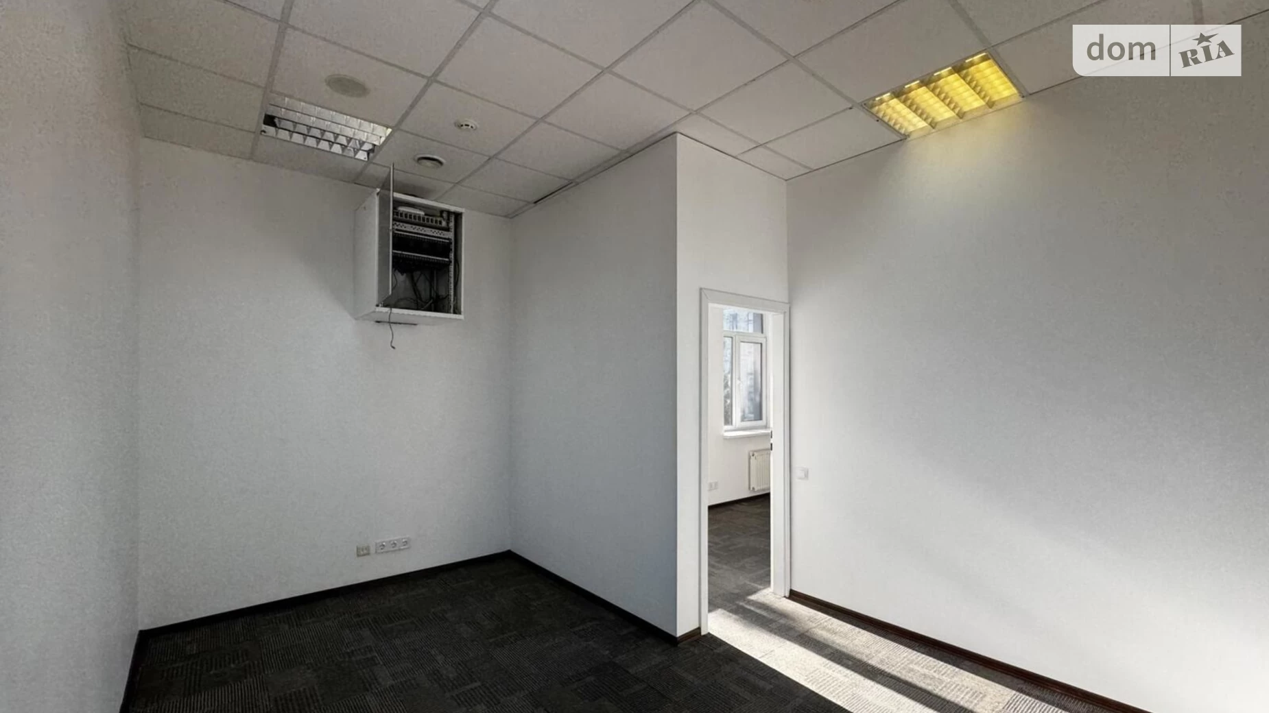 Сдается в аренду офис 450 кв. м в бизнес-центре, цена: 7900 $ - фото 4