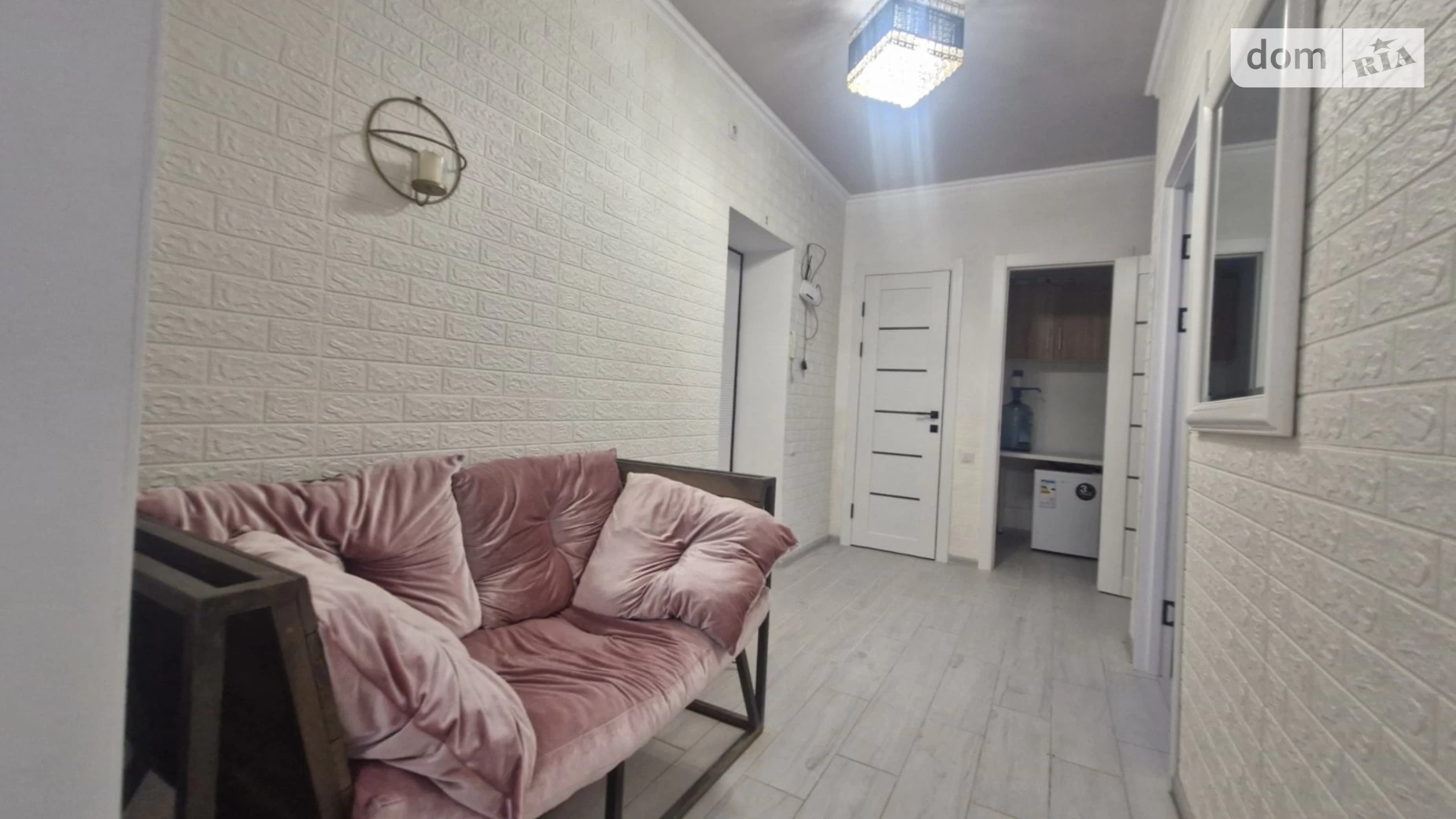 Продается 2-комнатная квартира 53.4 кв. м в, цена: 47000 $ - фото 3